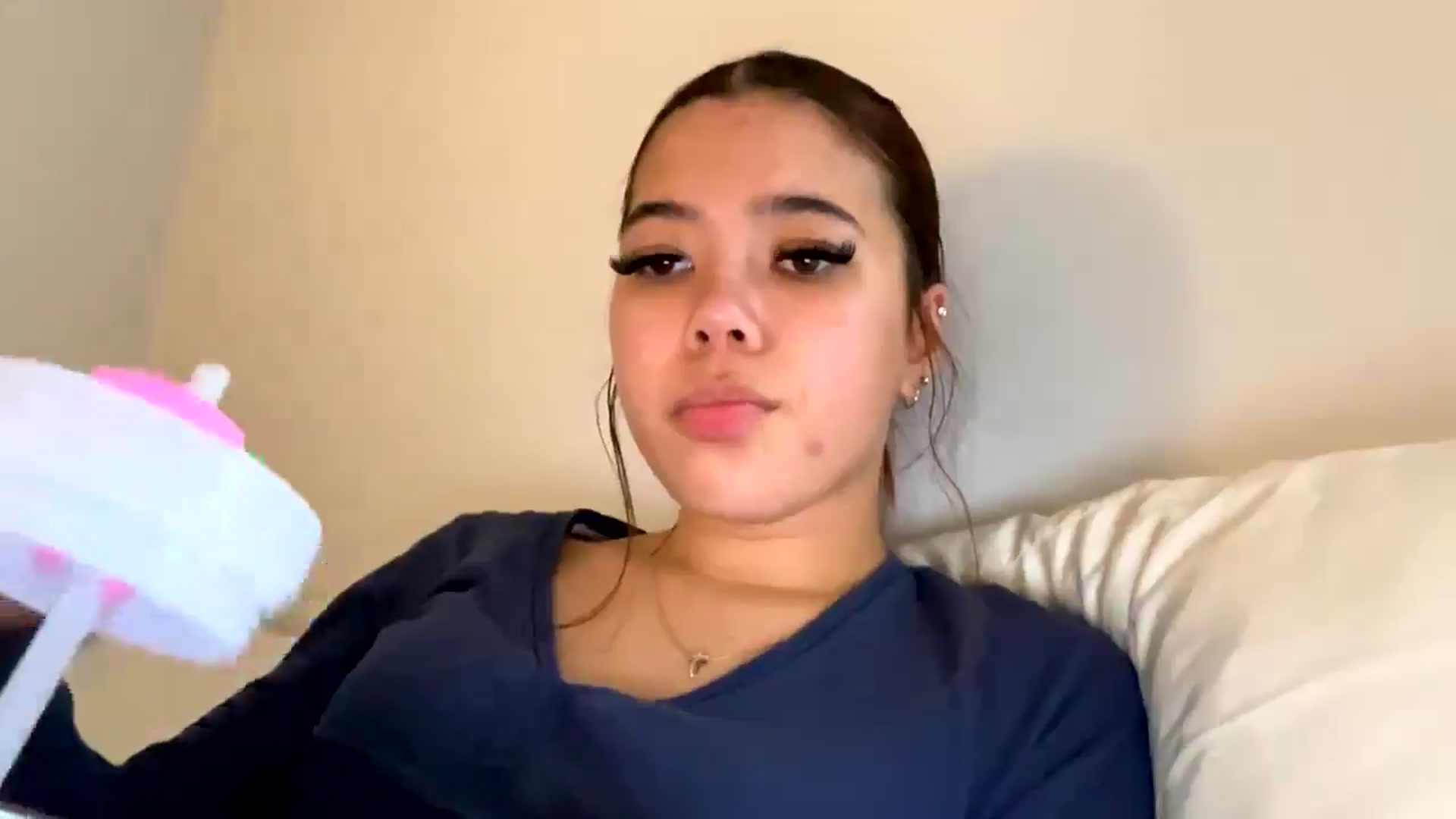 Gallery image thumbnail from Natpeach's myfreecams stream on, 04/16/2026, 23:18 image 12 of 20