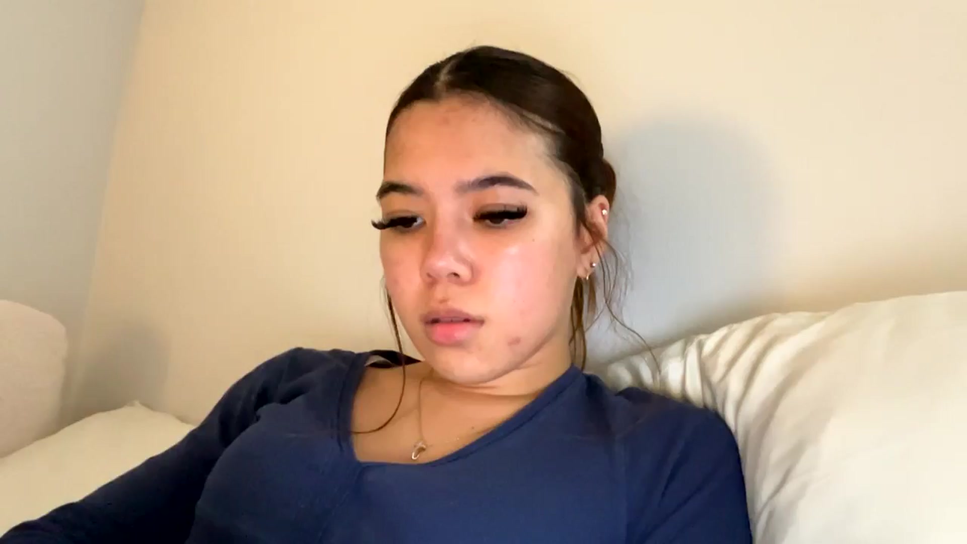 Gallery image thumbnail from Natpeach's myfreecams stream on, 04/16/2026, 23:18 image 17 of 20