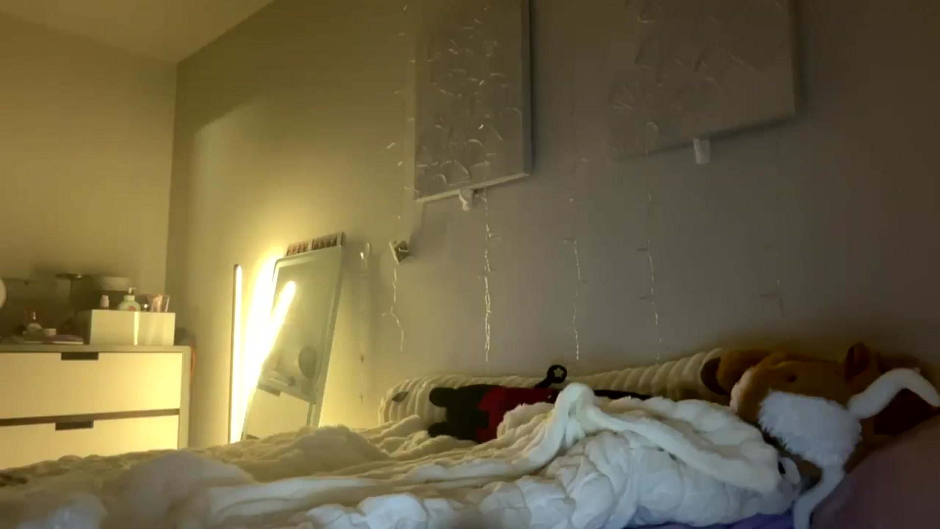 Gallery image thumbnail from Natpeach's myfreecams stream on, 04/20/2026, 06:04 image 11 of 20