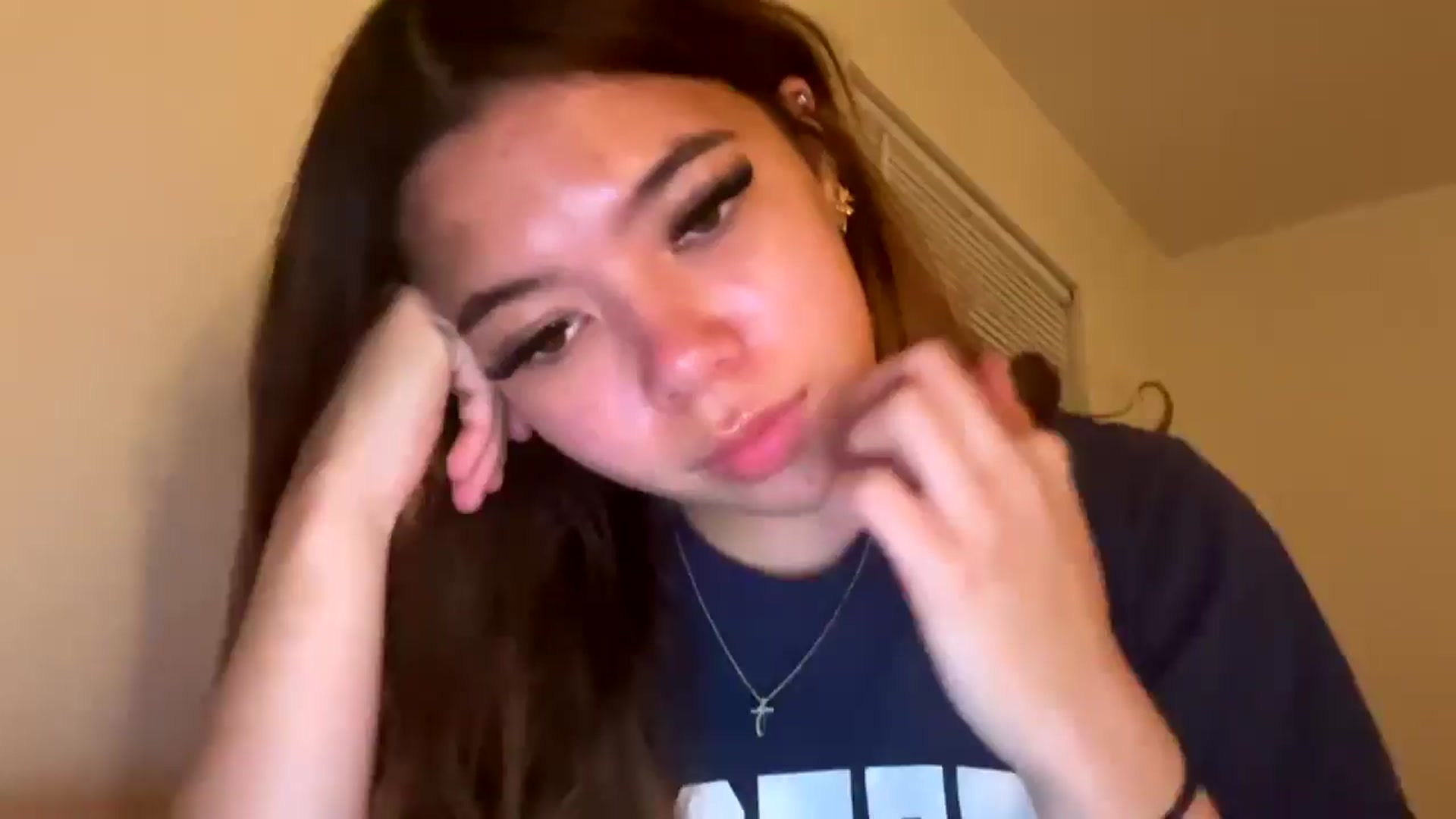 Gallery image thumbnail from Natpeach's myfreecams stream on, 04/20/2026, 06:04 image 3 of 20