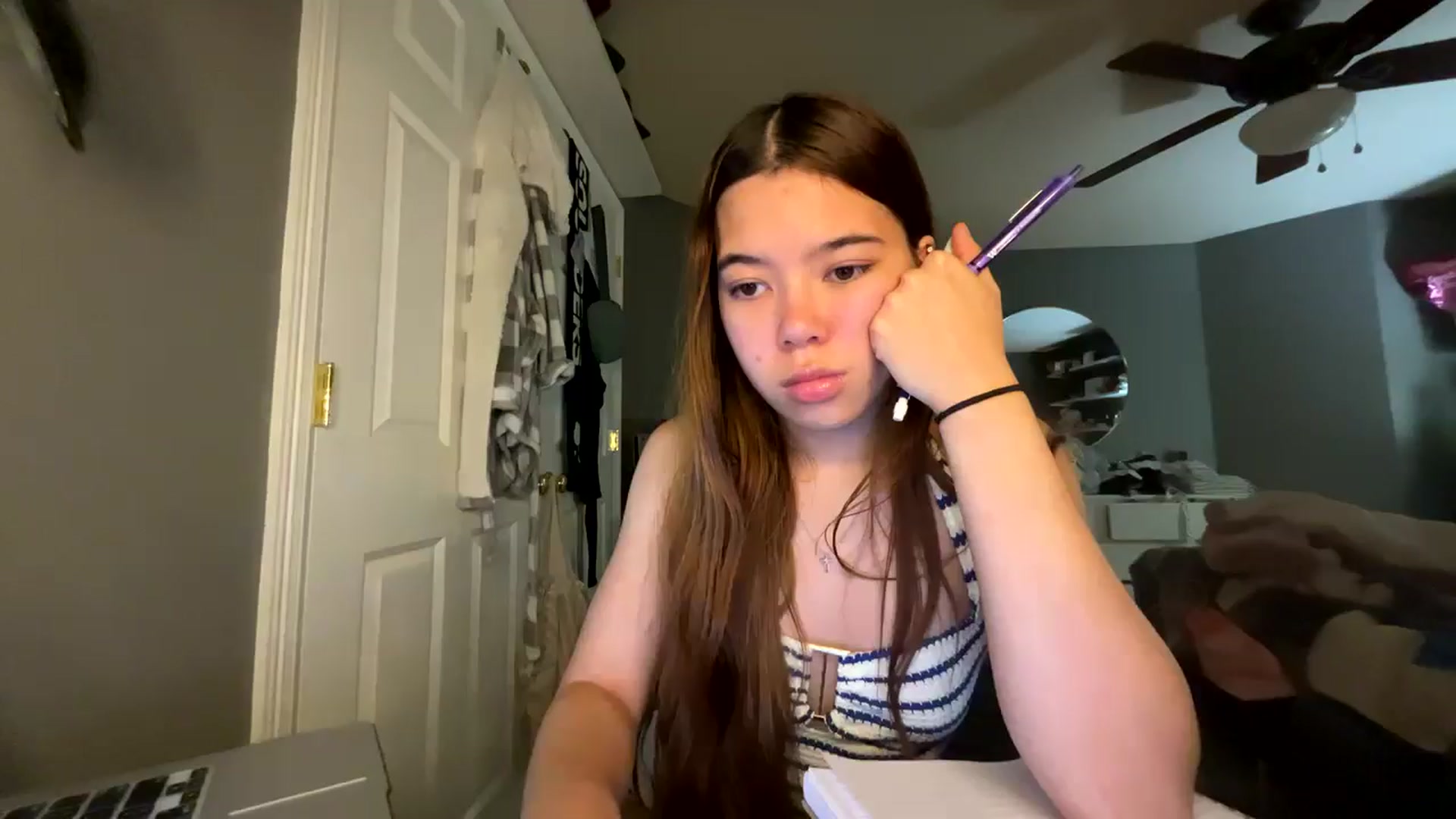 Gallery image thumbnail from Natpeach's myfreecams stream on, 04/24/2026, 07:00 image 9 of 20