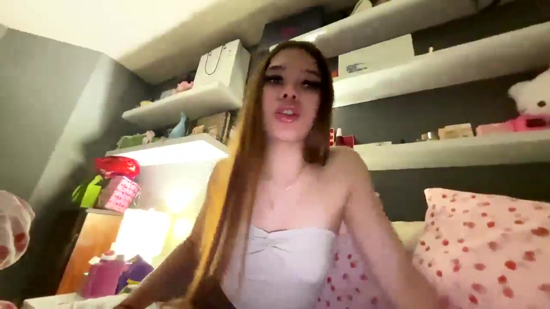 Gallery image thumbnail from Natpeach's myfreecams stream on, 04/25/2026, 09:28 image 9 of 20