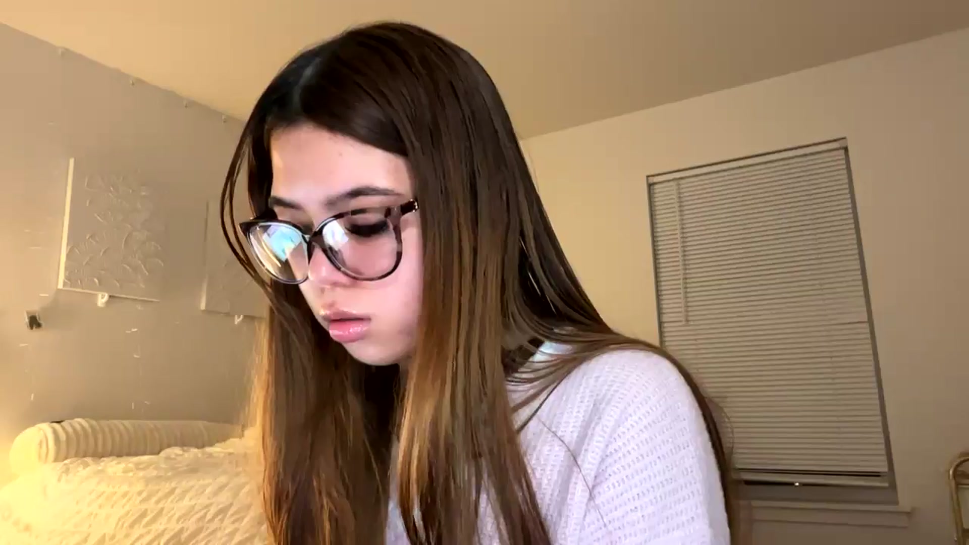 Gallery image thumbnail from Natpeach's myfreecams stream on, 04/29/2026, 05:04 image 9 of 20
