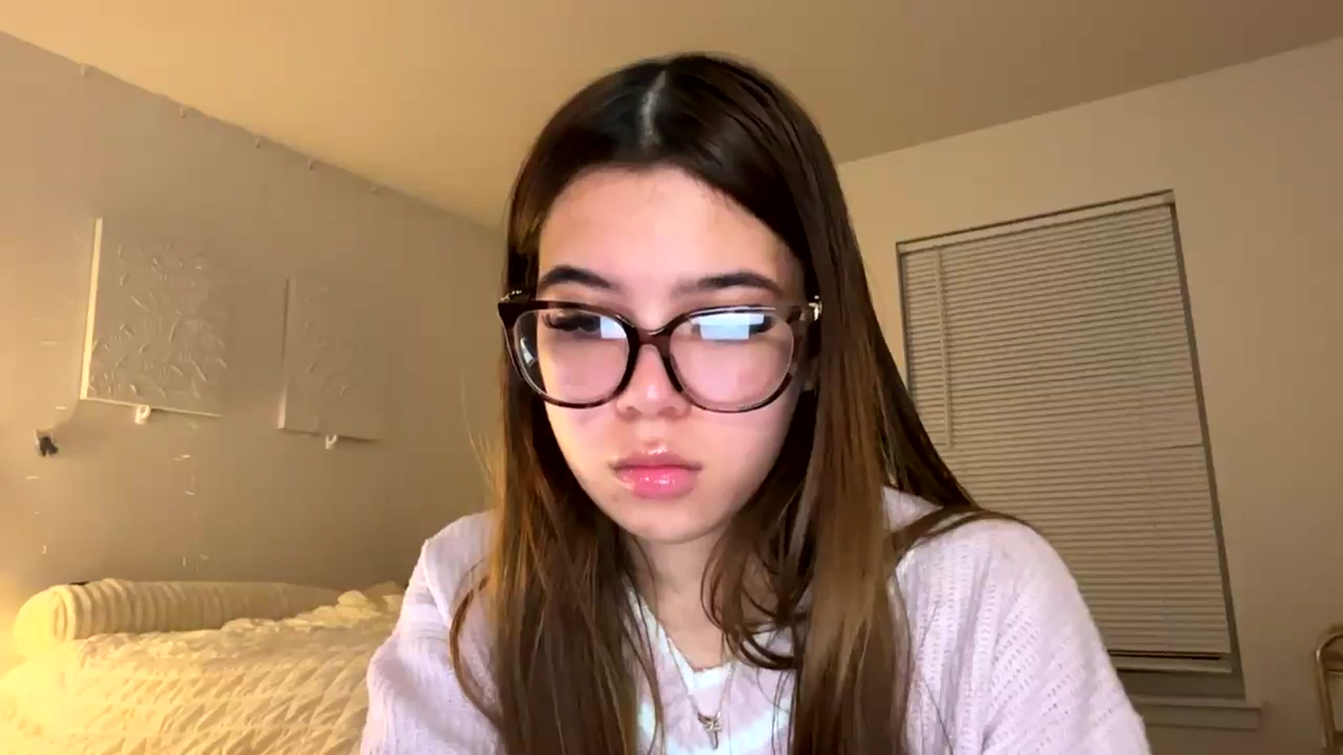 Gallery image thumbnail from Natpeach's myfreecams stream on, 04/29/2026, 05:04 image 6 of 20