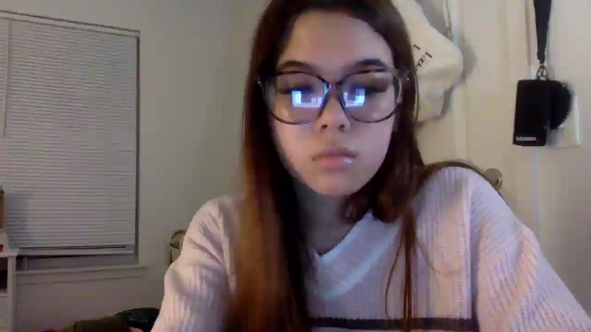 Gallery image thumbnail from Natpeach's myfreecams stream on, 04/29/2026, 05:53 image 4 of 20