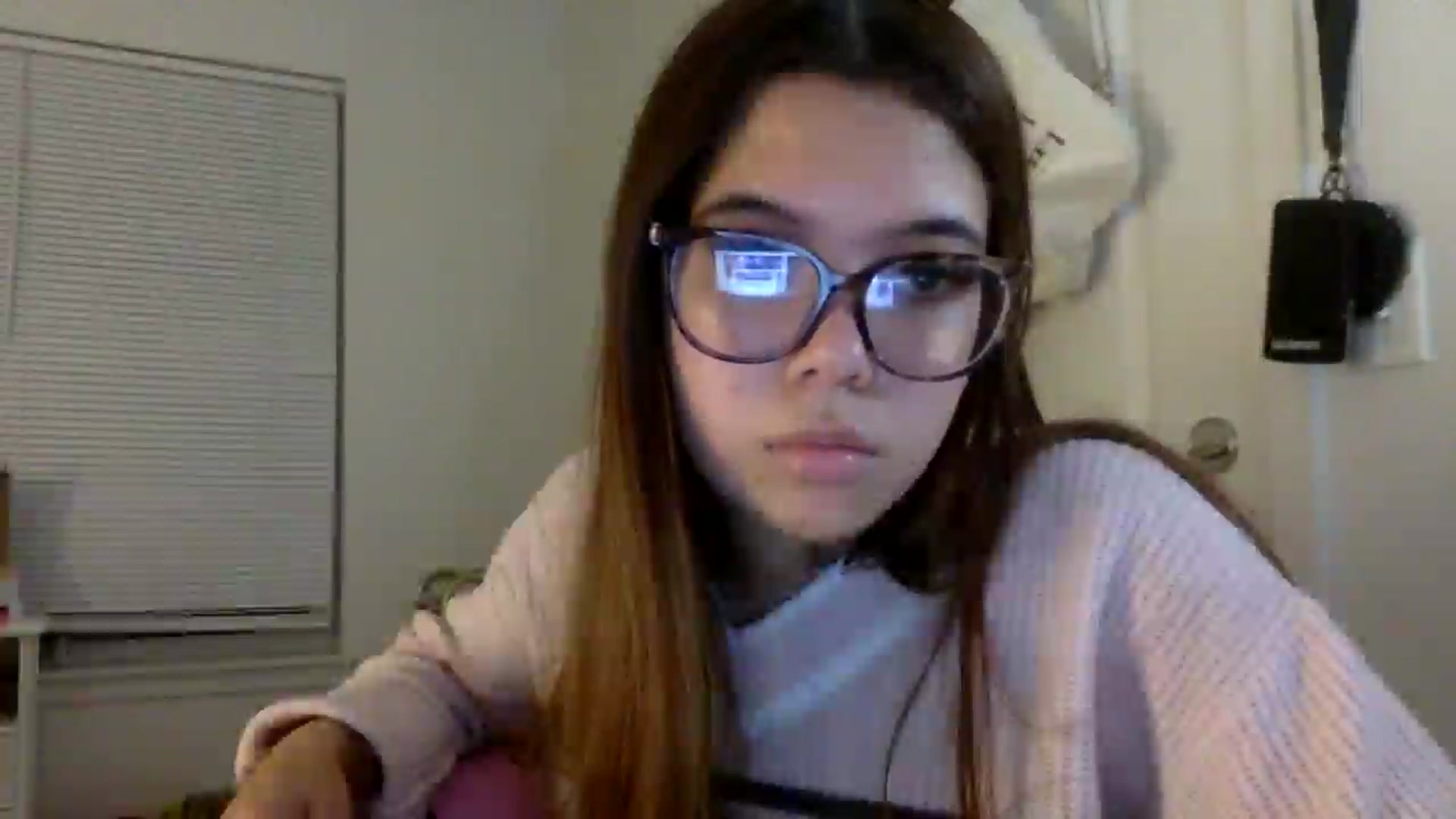 Gallery image thumbnail from Natpeach's myfreecams stream on, 04/29/2026, 05:53 image 2 of 20