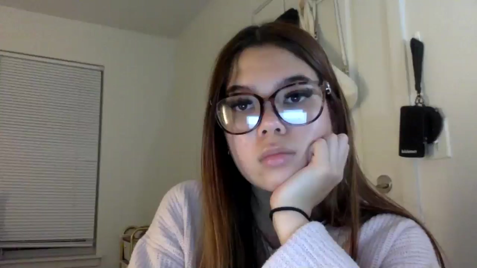 Gallery image thumbnail from Natpeach's myfreecams stream on, 04/29/2026, 05:53 image 15 of 20