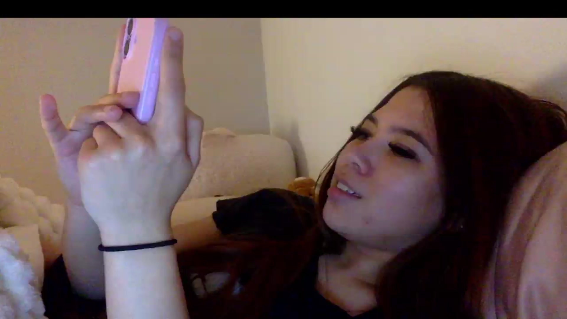 Gallery image thumbnail from Natpeach's myfreecams stream on, 04/30/2026, 06:33 image 15 of 20