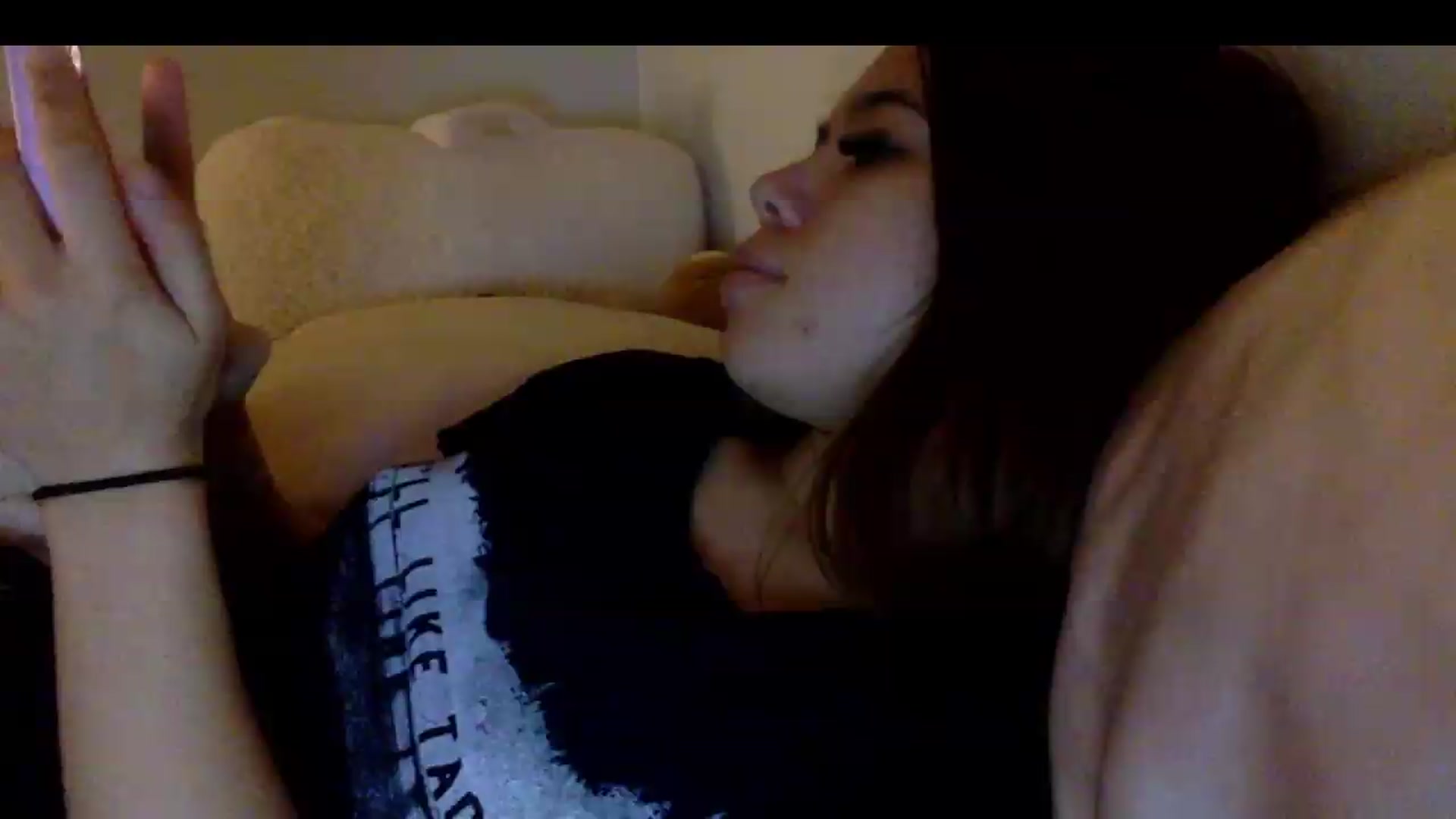 Gallery image thumbnail from Natpeach's myfreecams stream on, 04/30/2026, 07:32 image 9 of 20