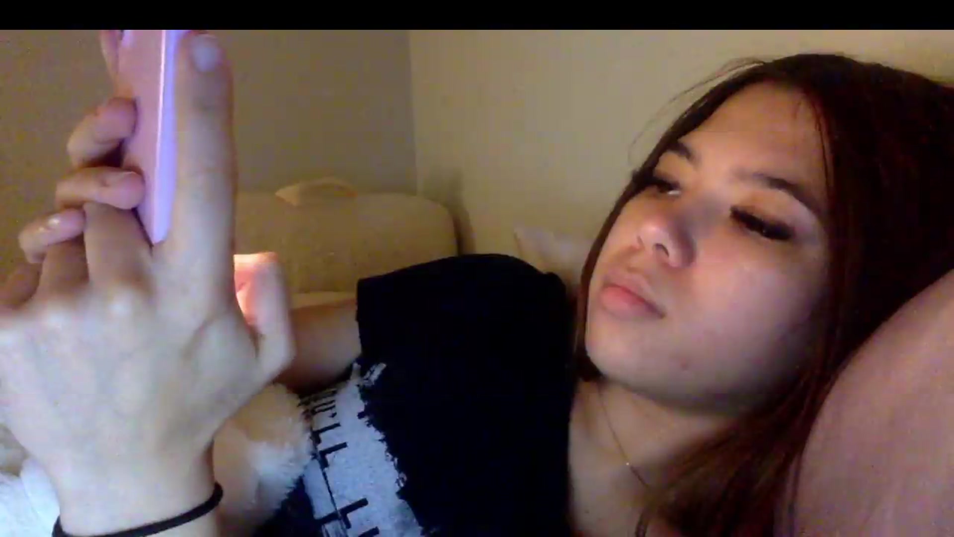 Gallery image thumbnail from Natpeach's myfreecams stream on, 04/30/2026, 07:32 image 18 of 20