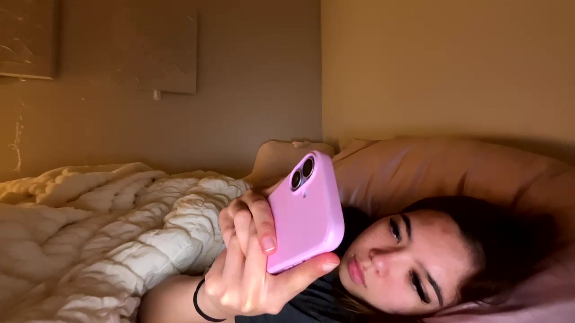 Gallery image thumbnail from Natpeach's myfreecams stream on, 05/02/2026, 09:15 image 18 of 20