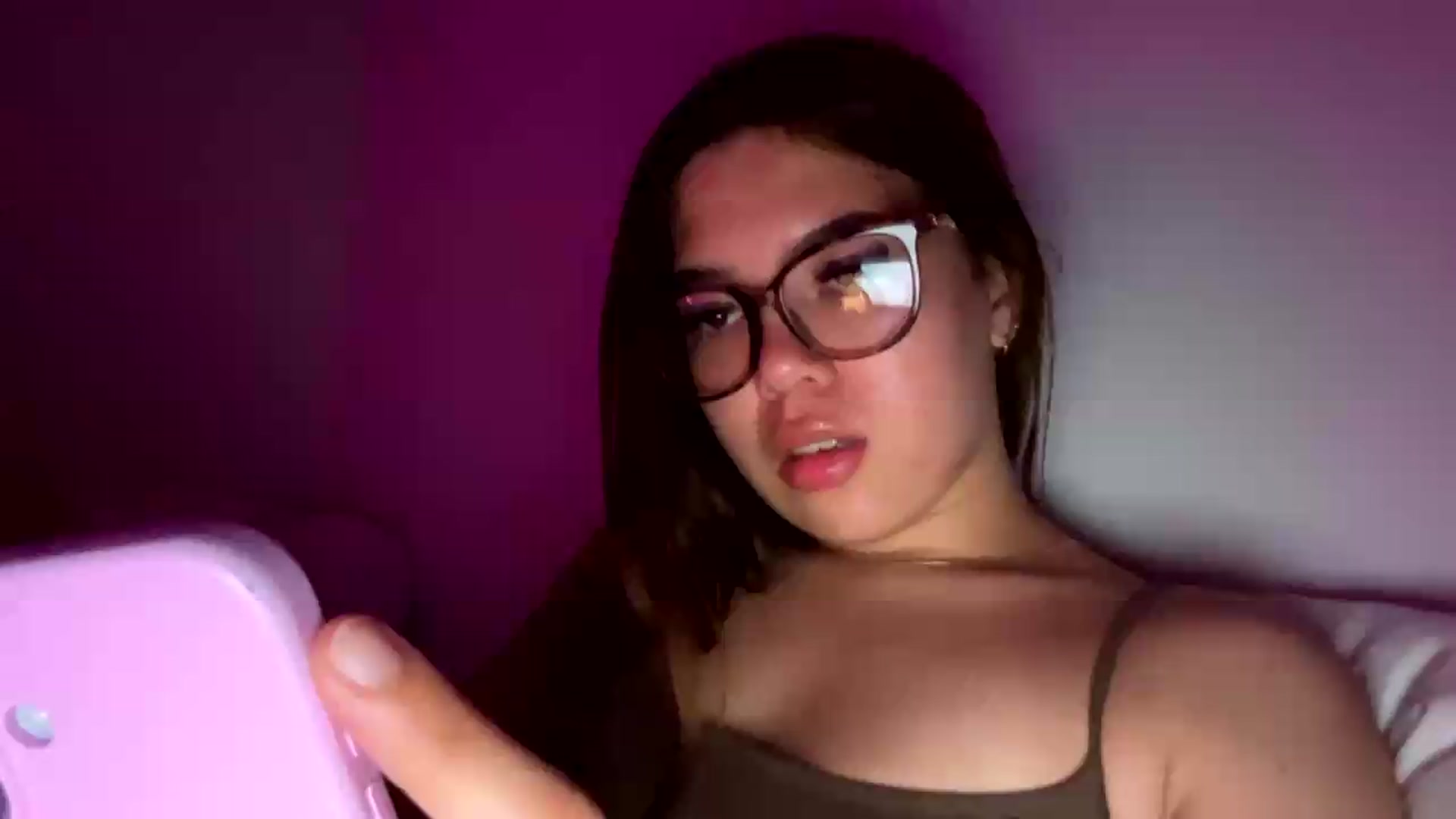 Gallery image thumbnail from Natpeach's myfreecams stream on, 05/05/2026, 05:48 image 6 of 20