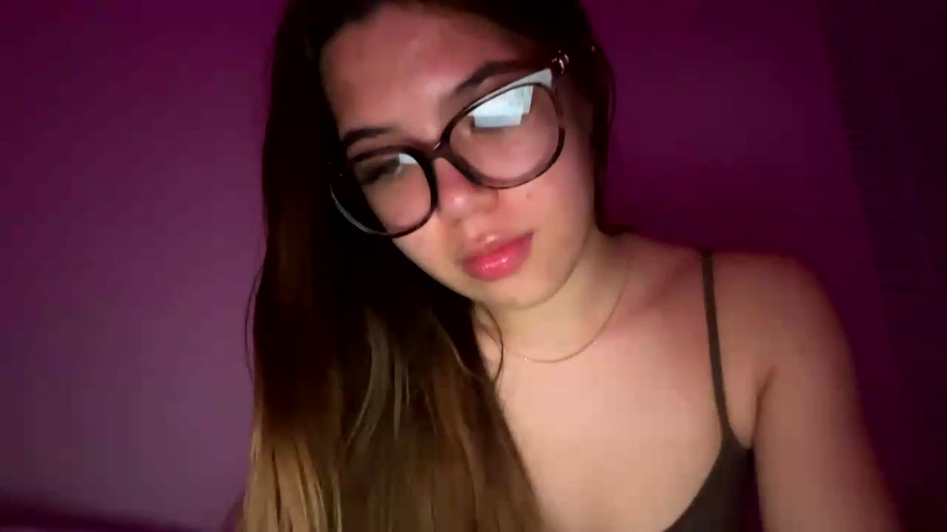 Gallery image thumbnail from Natpeach's myfreecams stream on, 05/05/2026, 05:48 image 17 of 20