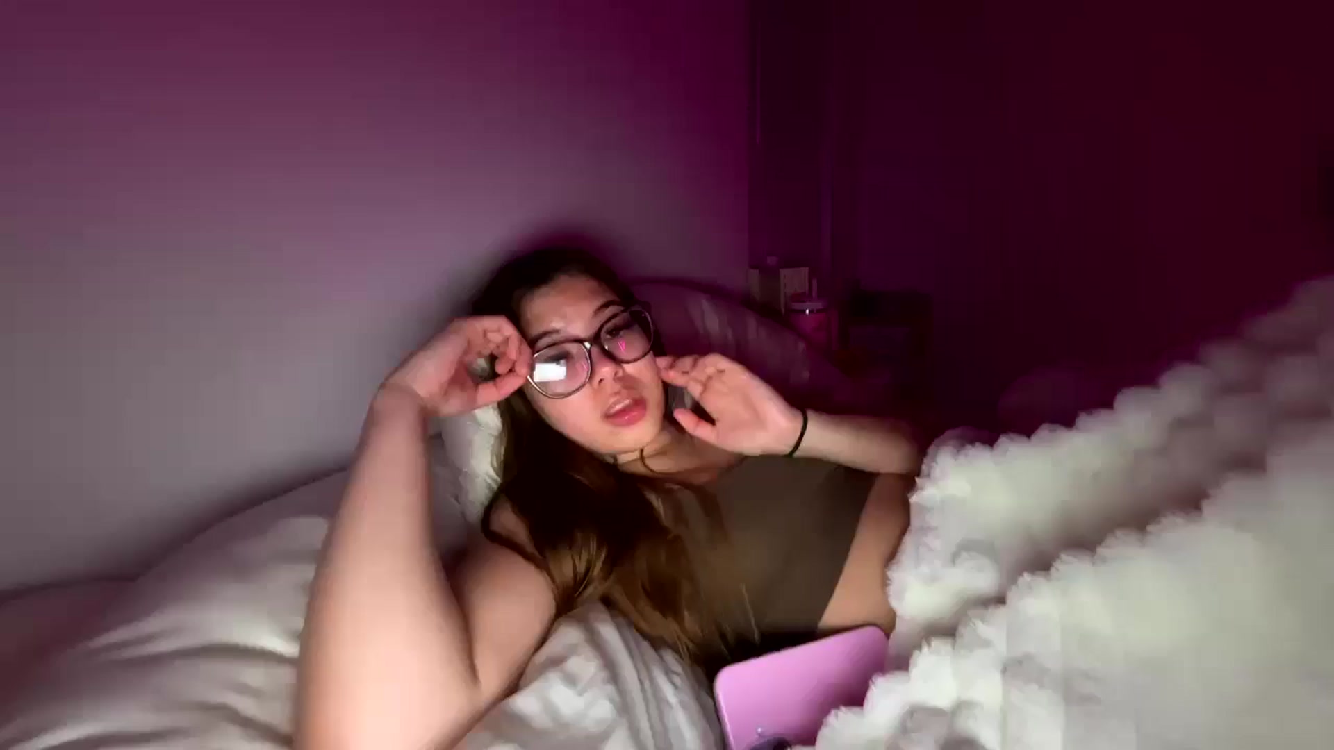 Gallery image thumbnail from Natpeach's myfreecams stream on, 05/05/2026, 07:05 image 5 of 20