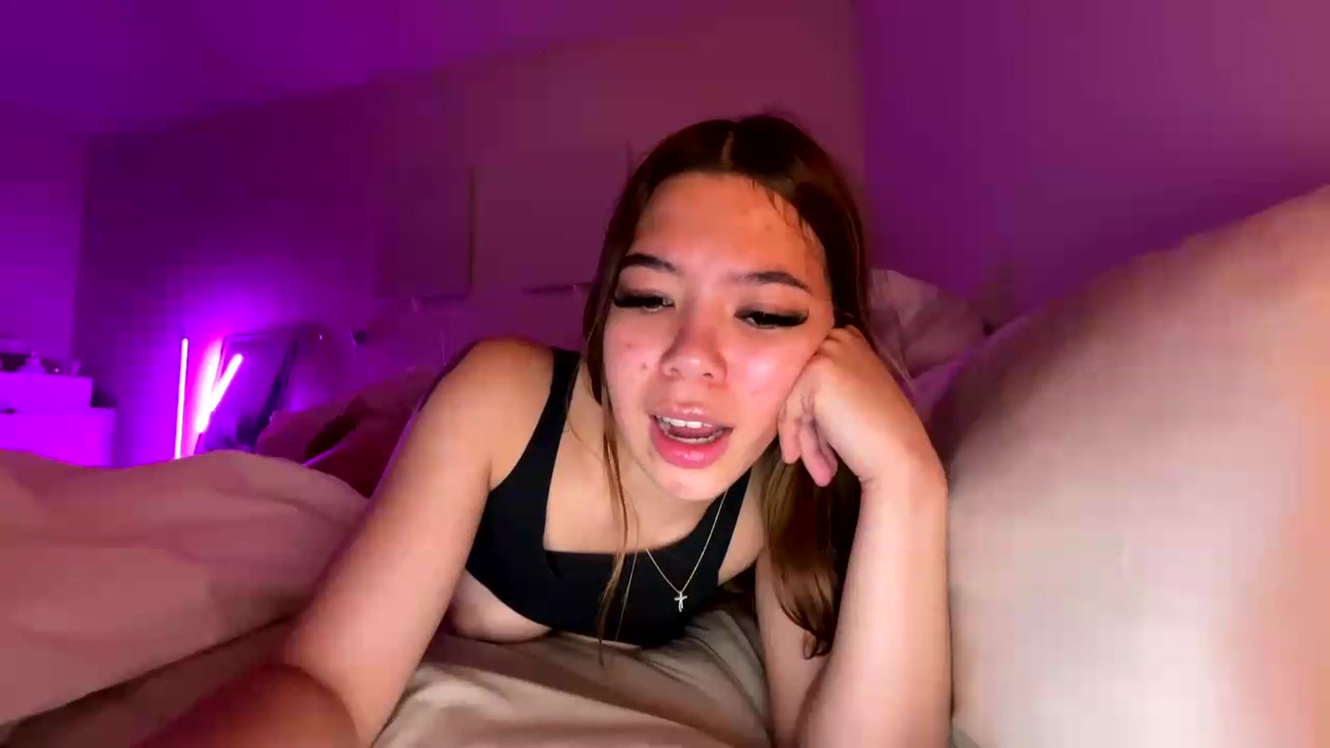 Gallery image thumbnail from Natpeach's myfreecams stream on, 05/12/2026, 07:02 image 10 of 20
