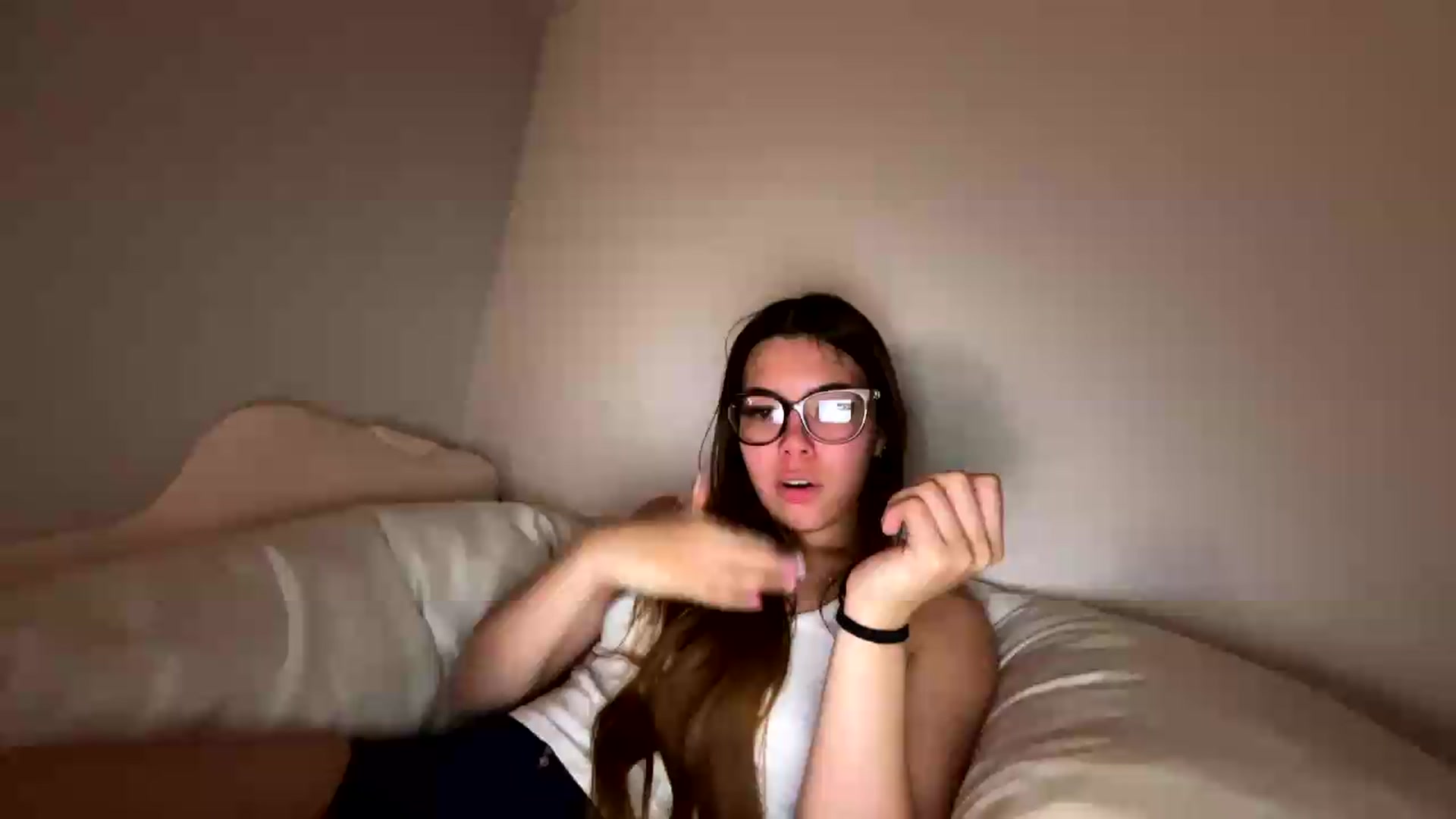 Gallery image thumbnail from Natpeach's myfreecams stream on, 05/20/2026, 06:47 image 8 of 20