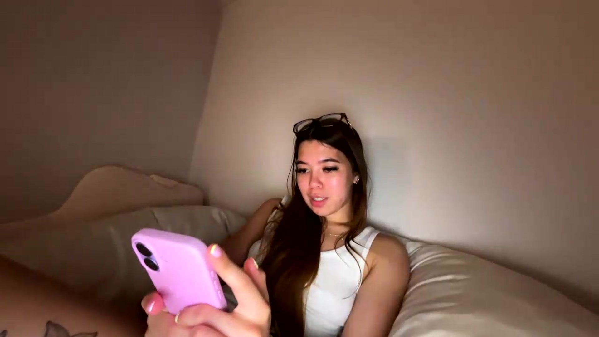 Gallery image thumbnail from Natpeach's myfreecams stream on, 05/20/2026, 06:47 image 6 of 20