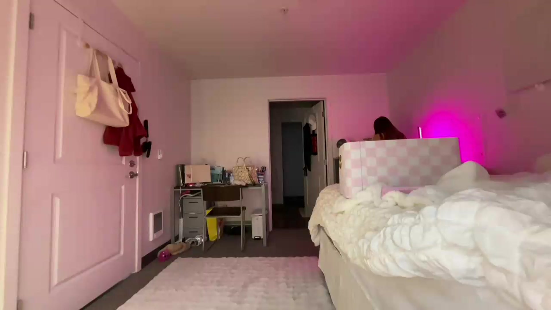 Gallery image thumbnail from Natpeach's myfreecams stream on, 06/10/2026, 03:08 image 20 of 20
