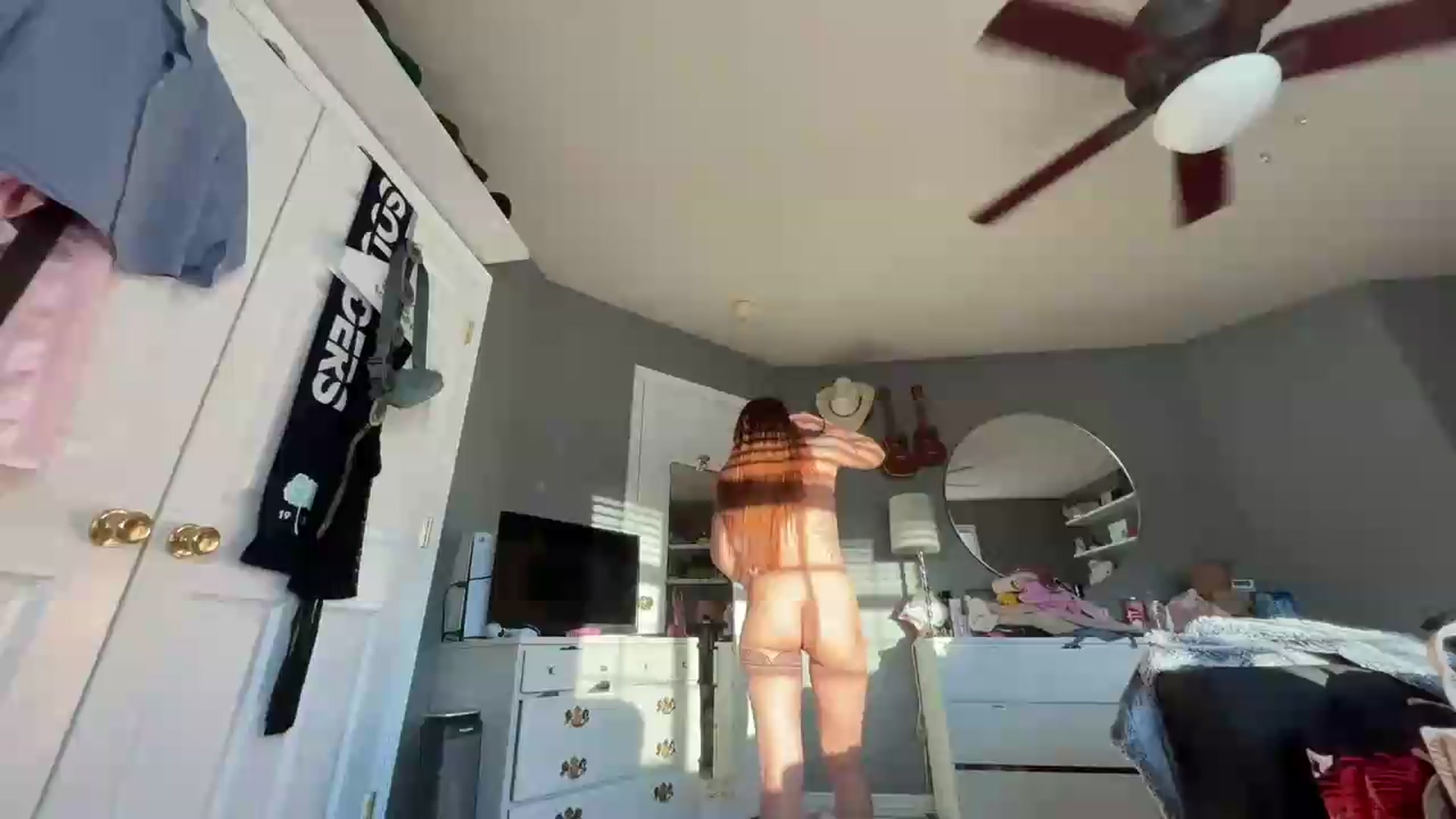 Gallery image thumbnail from Natpeach's myfreecams stream on, 06/15/2026, 04:05 image 8 of 20