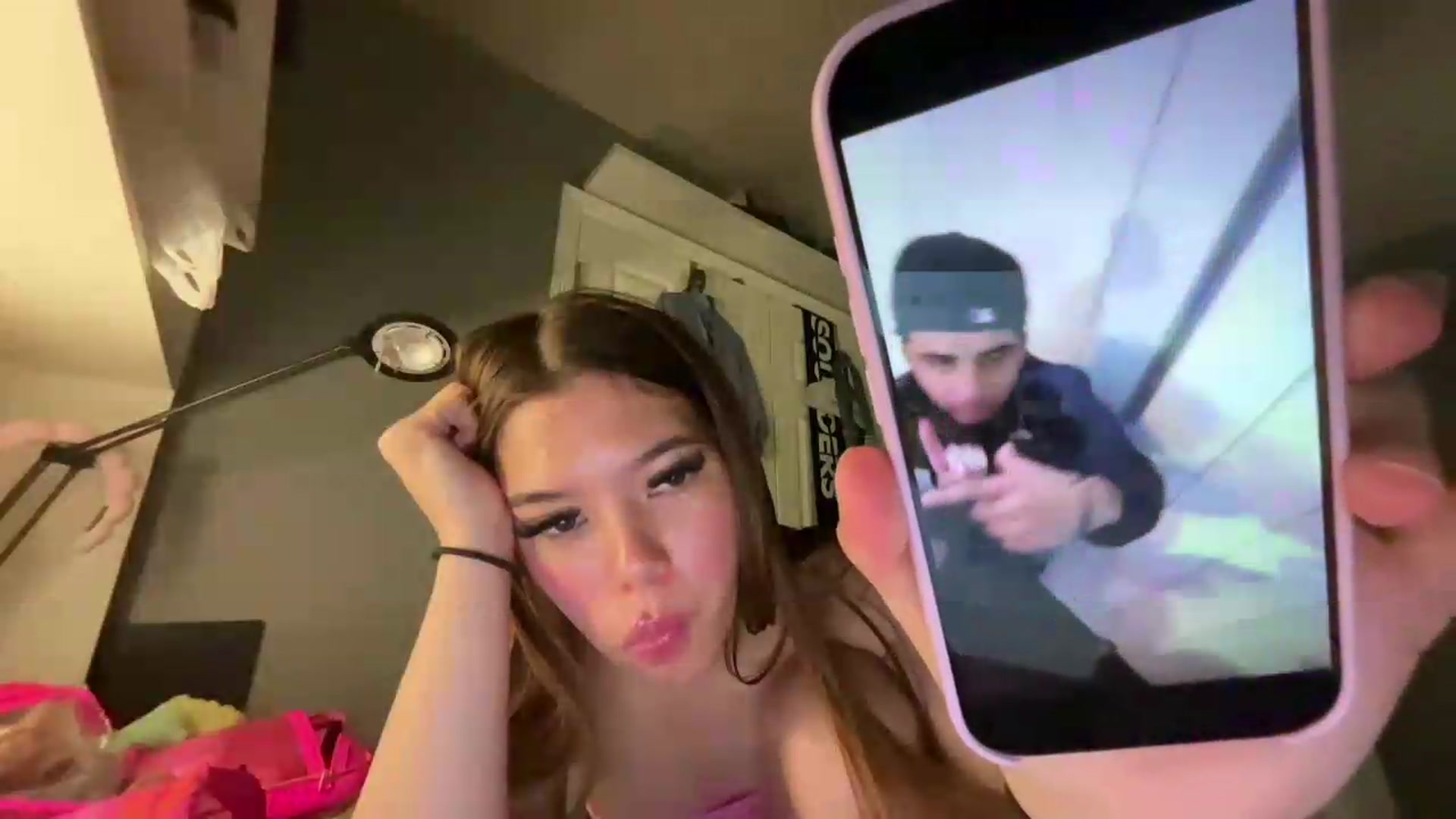 Gallery image thumbnail from Natpeach's myfreecams stream on, 06/15/2026, 05:06 image 11 of 20