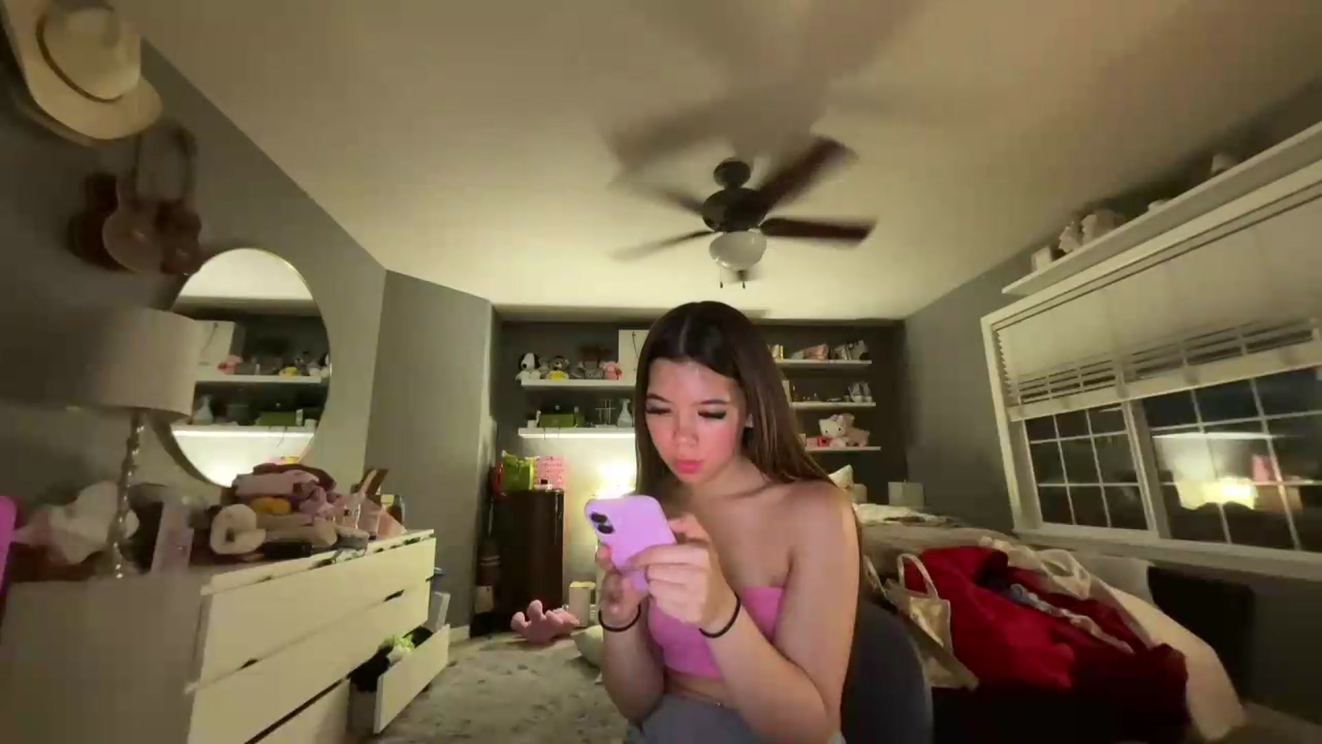 Gallery image thumbnail from Natpeach's myfreecams stream on, 06/15/2026, 05:31 image 2 of 20