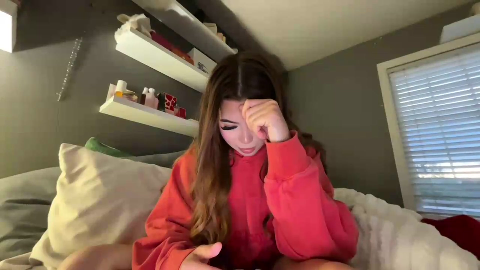 Gallery image thumbnail from Natpeach's myfreecams stream on, 06/28/2026, 04:54 image 2 of 20