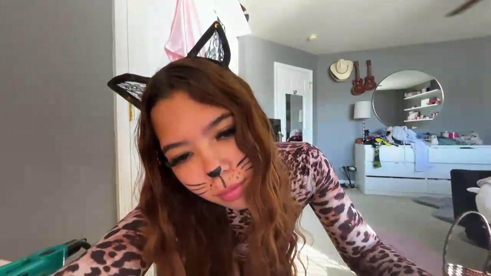 Gallery image thumbnail from Natpeach's myfreecams stream on, 07/19/2026, 24:50 image 7 of 20