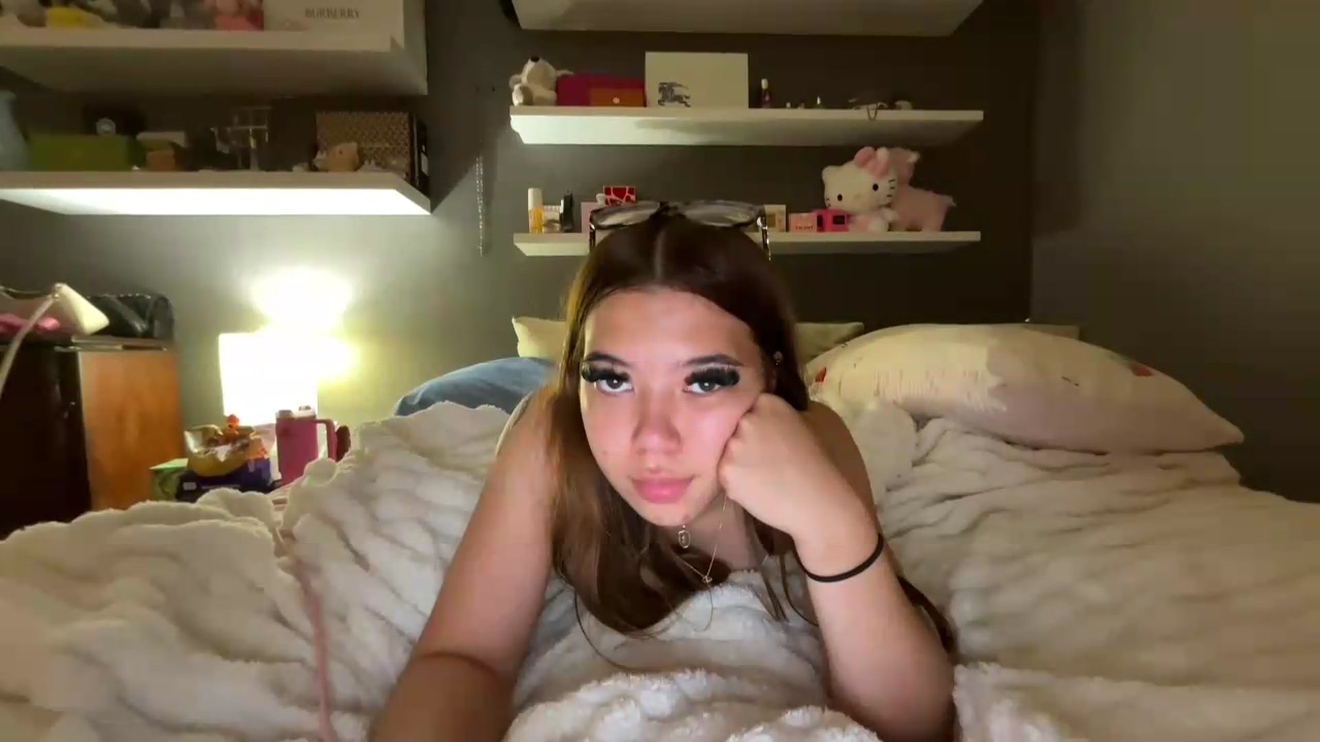 Gallery image thumbnail from Natpeach's myfreecams stream on, 08/11/2026, 08:11 image 13 of 20