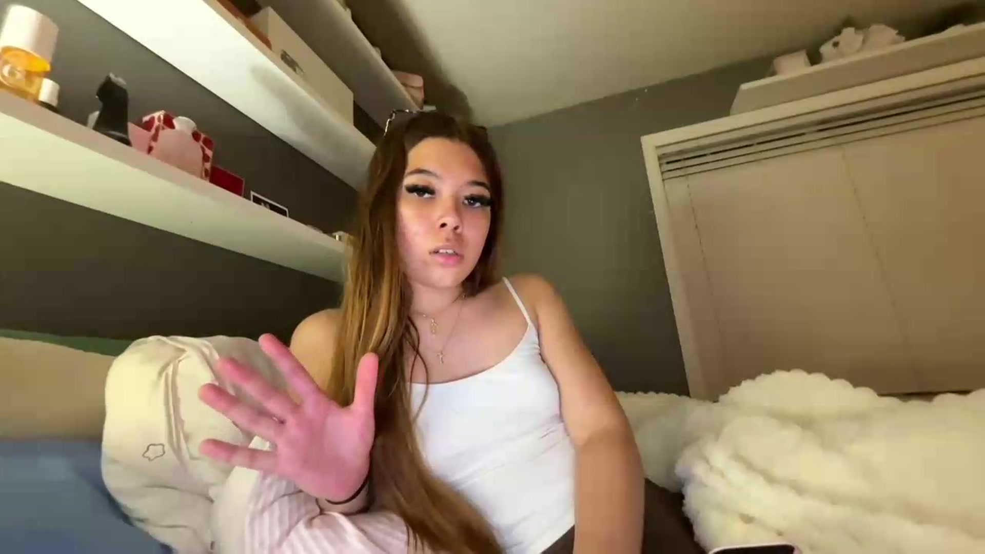 Gallery image thumbnail from Natpeach's myfreecams stream on, 08/11/2026, 08:11 image 2 of 20