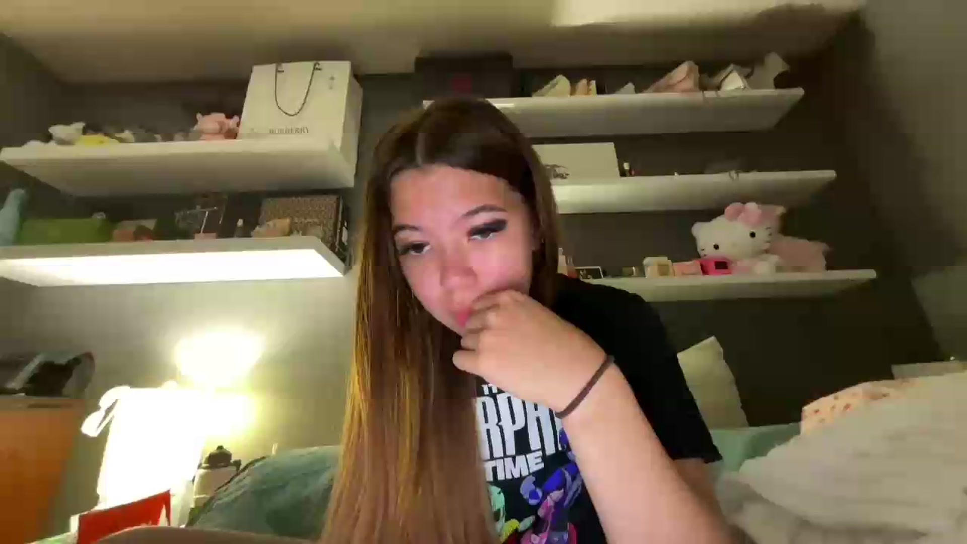 Gallery image thumbnail from Natpeach's myfreecams stream on, 08/17/2026, 08:33 image 18 of 20