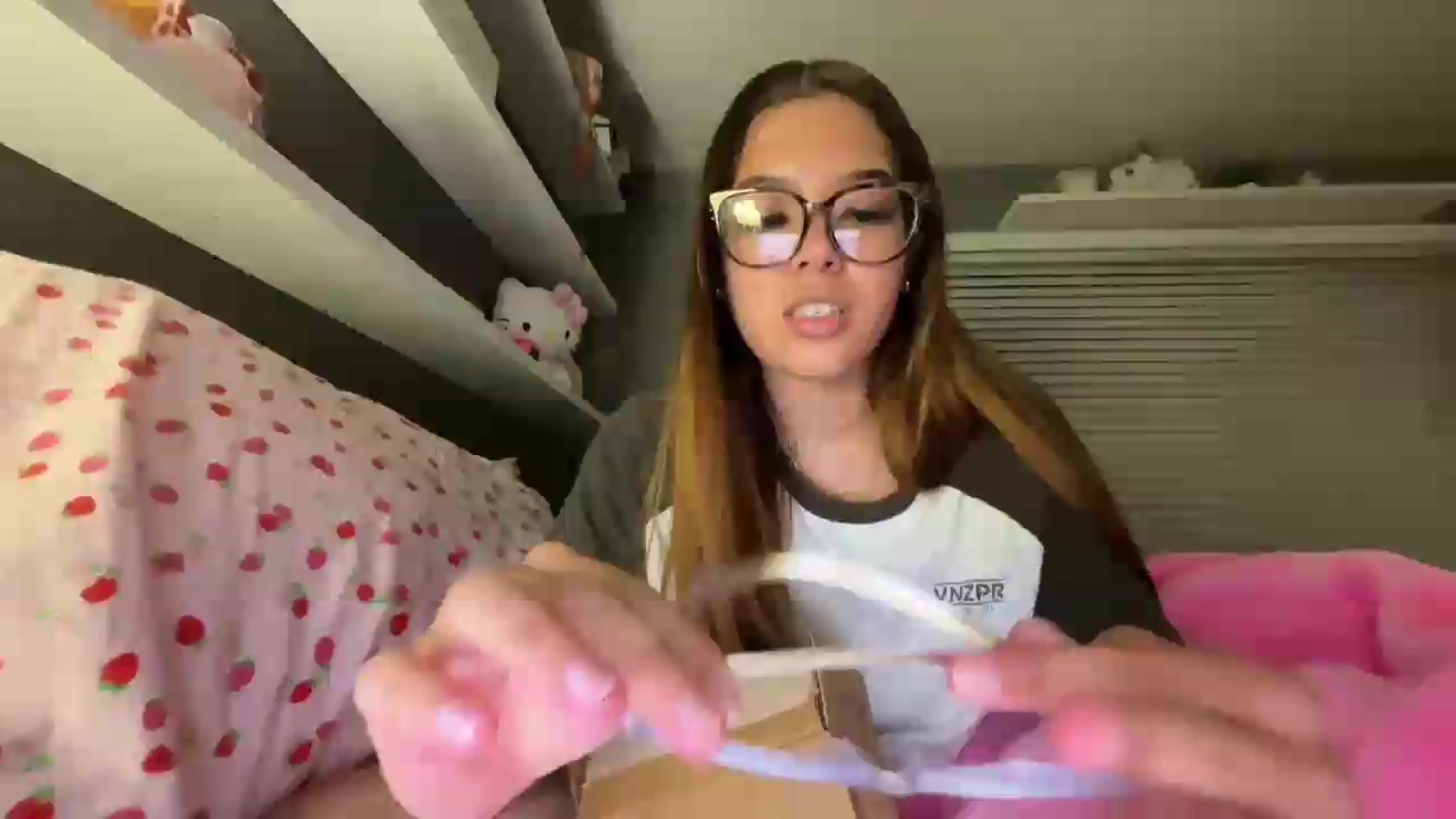 Gallery image thumbnail from Natpeach's myfreecams stream on, 08/25/2026, 08:52 image 1 of 20