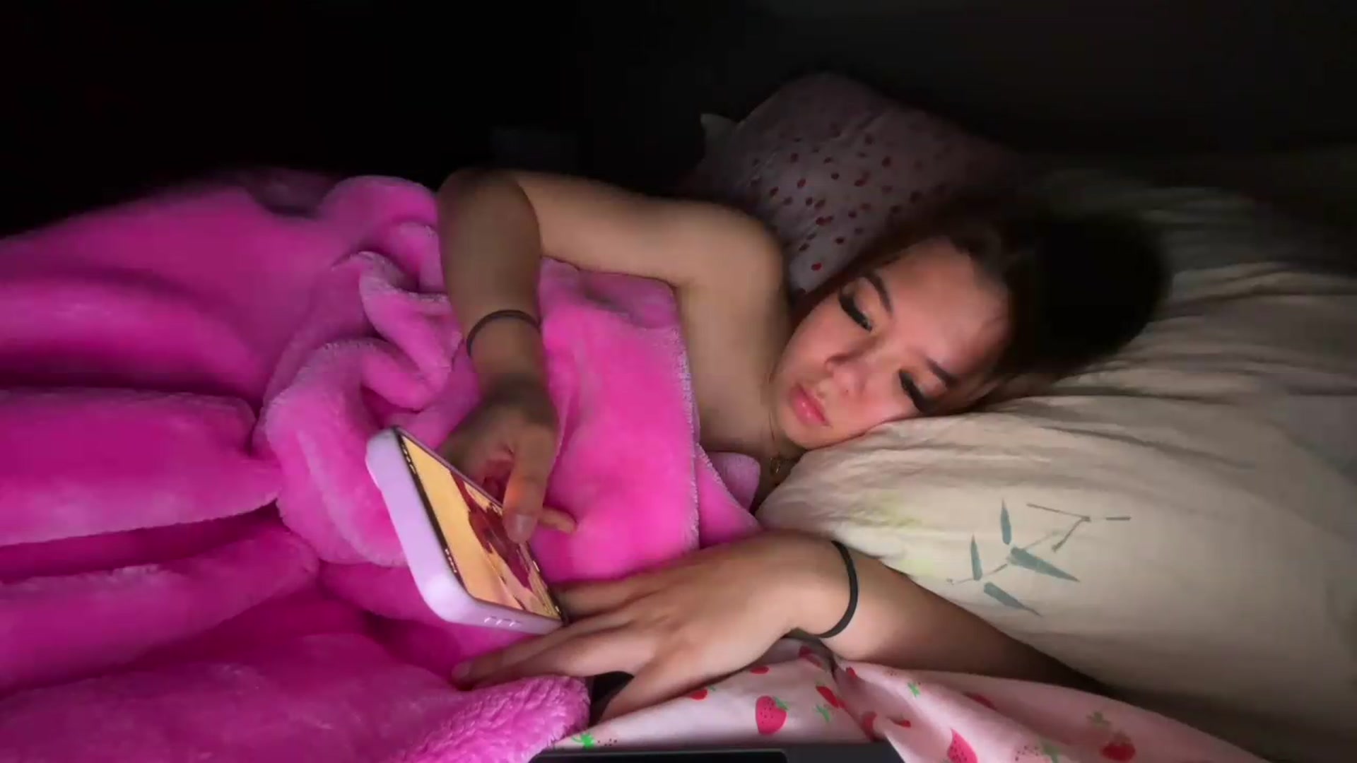 Gallery image thumbnail from Natpeach's myfreecams stream on, 08/25/2026, 08:52 image 20 of 20
