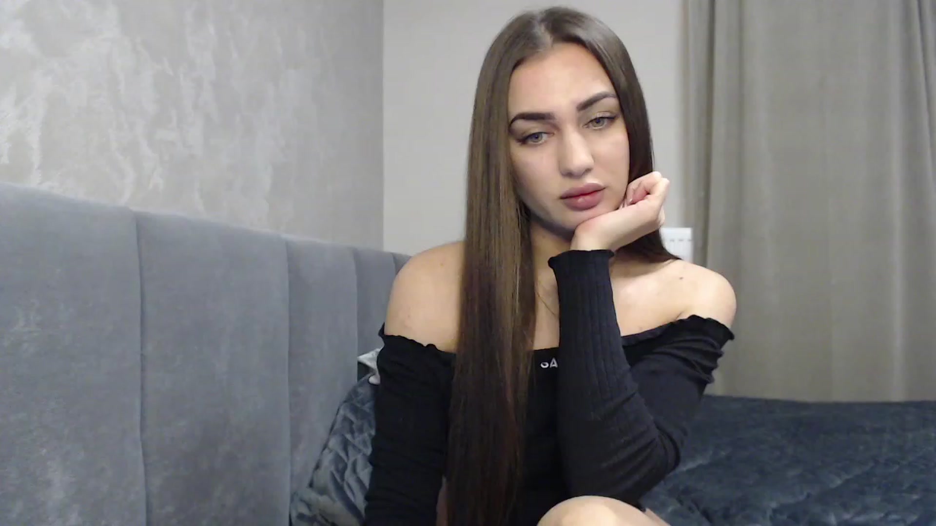 Gallery image thumbnail from NatrlBeauty's myfreecams stream on, 12/14/2022, 23:06 image 1 of 20