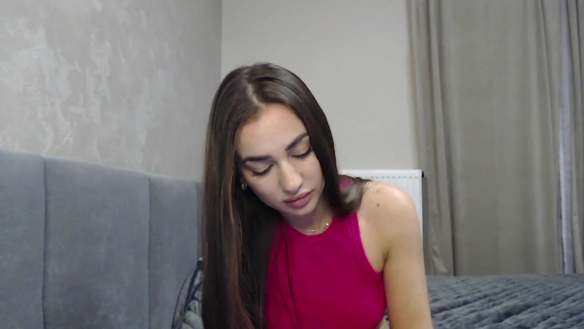 Gallery image thumbnail from NatrlBeauty's myfreecams stream on, 12/20/2022, 18:37 image 15 of 20