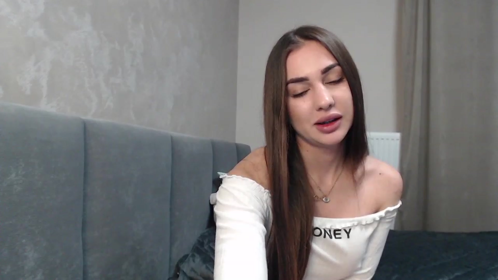 Gallery image thumbnail from NatrlBeauty's myfreecams stream on, 02/01/2023, 17:02 image 12 of 20