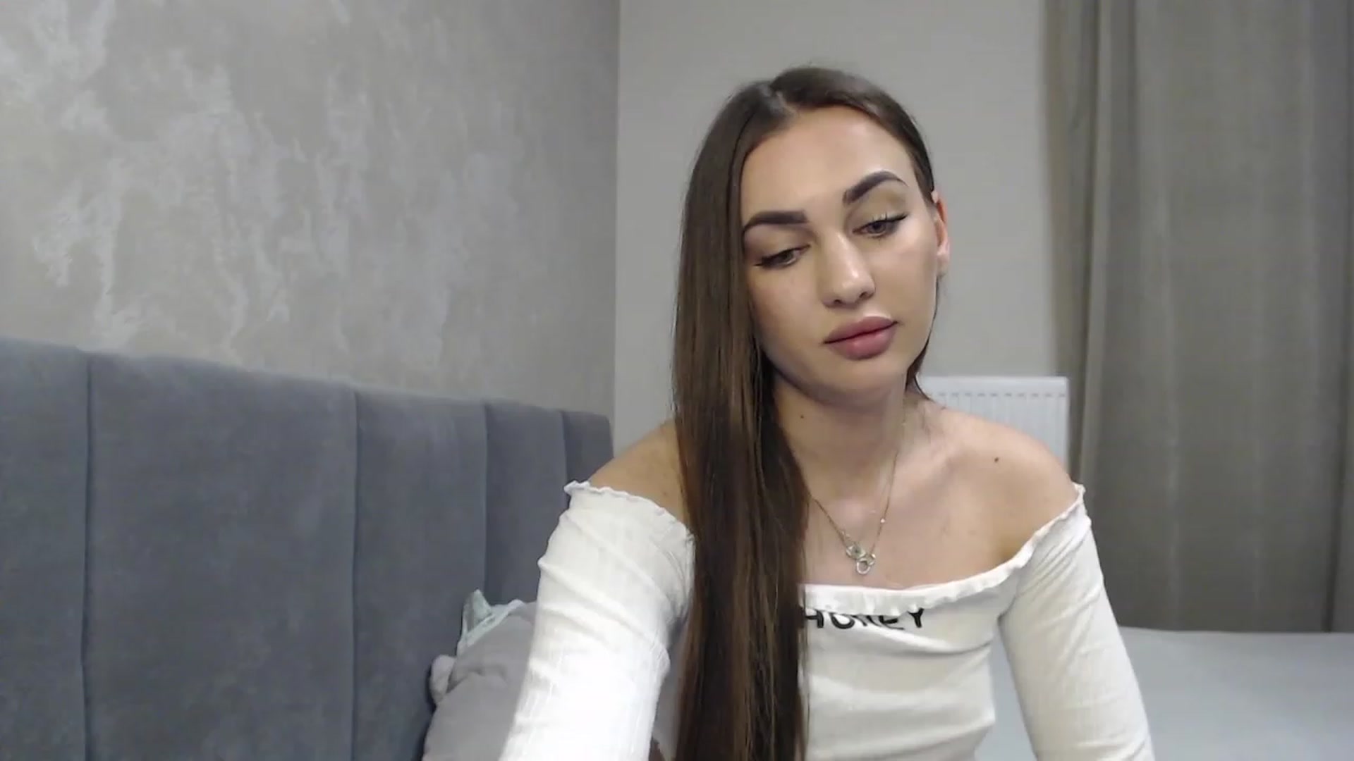 Gallery image thumbnail from NatrlBeauty's myfreecams stream on, 05/19/2023, 15:54 image 12 of 20