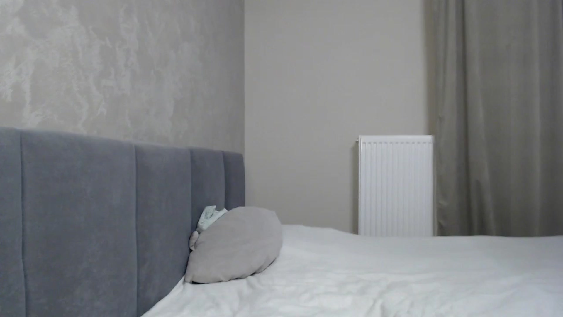 Gallery image thumbnail from NatrlBeauty's myfreecams stream on, 06/19/2023, 22:25 image 17 of 20