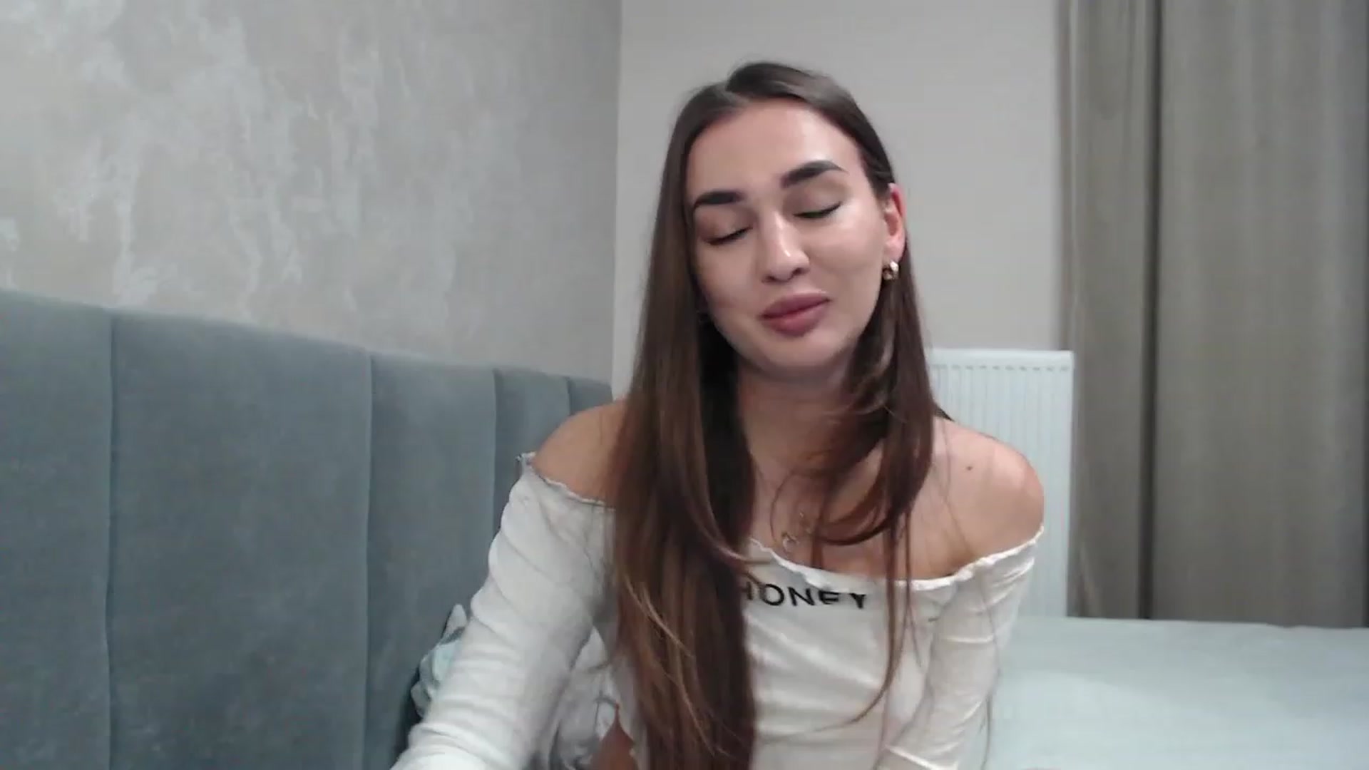 Gallery image thumbnail from NatrlBeauty's myfreecams stream on, 11/24/2023, 15:19 image 10 of 20