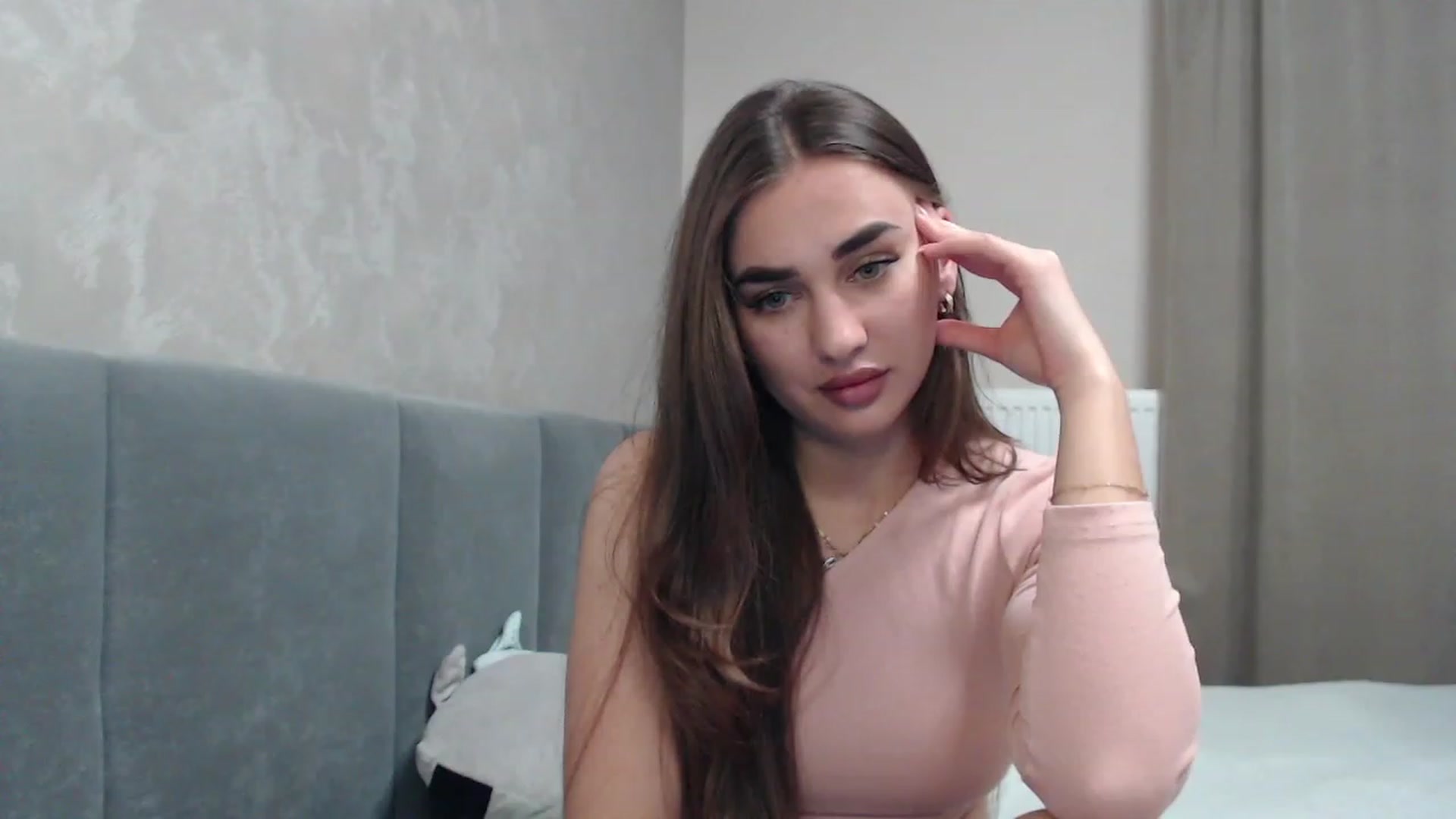 Gallery image thumbnail from NatrlBeauty's myfreecams stream on, 12/28/2023, 22:02 image 5 of 20