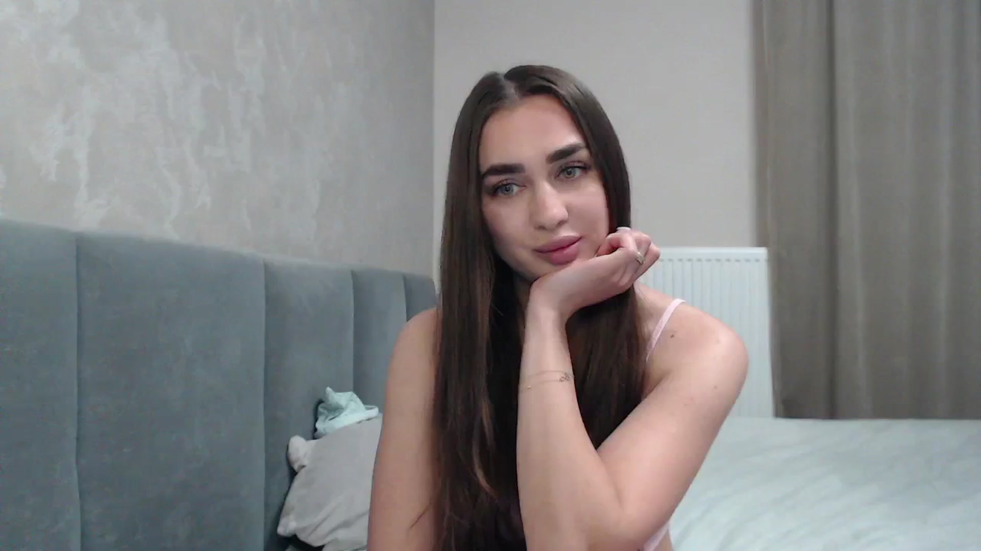 Gallery image thumbnail from NatrlBeauty's myfreecams stream on, 05/14/2024, 11:14 image 17 of 20