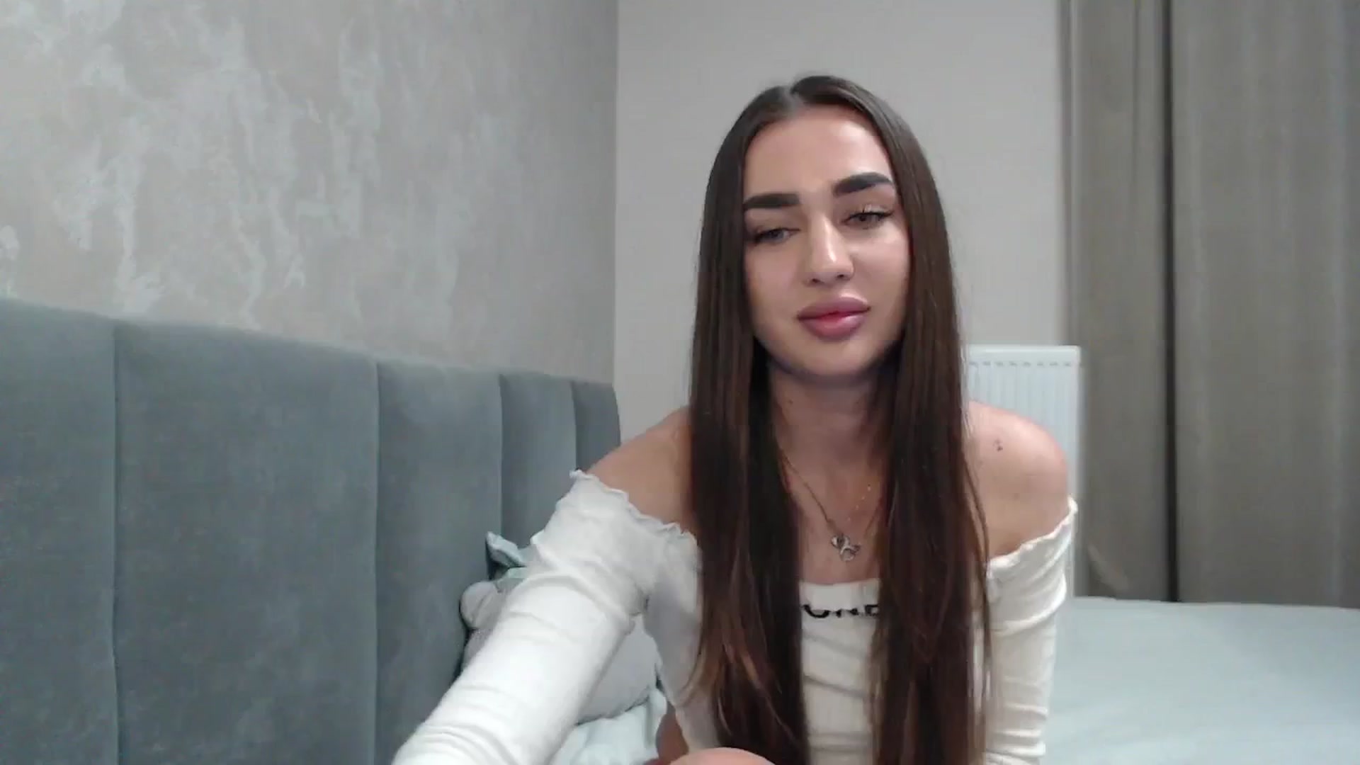 Gallery image thumbnail from NatrlBeauty's myfreecams stream on, 06/07/2024, 09:41 image 17 of 20