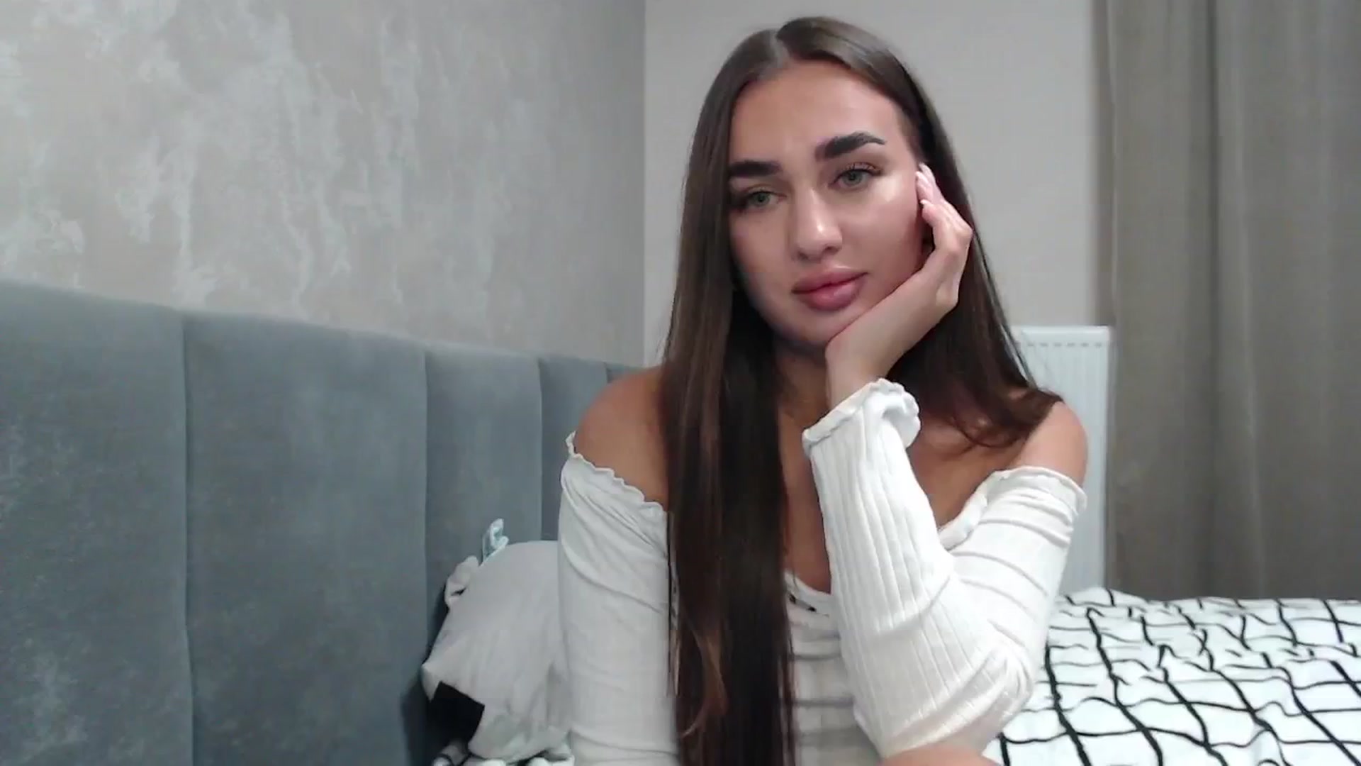 Gallery image thumbnail from NatrlBeauty's myfreecams stream on, 08/11/2024, 23:11 image 8 of 20