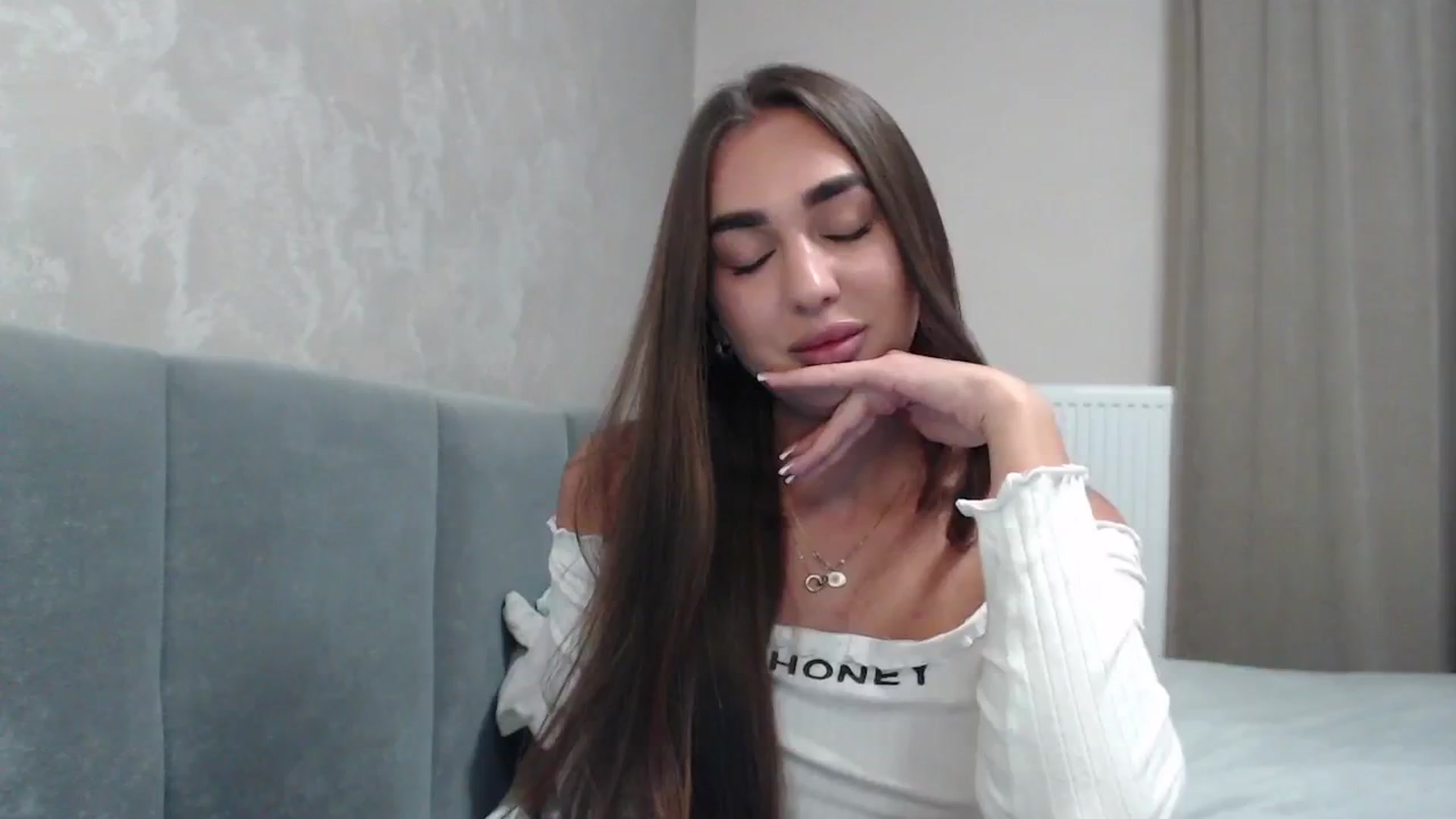 Gallery image thumbnail from NatrlBeauty's myfreecams stream on, 09/01/2024, 21:24 image 2 of 20