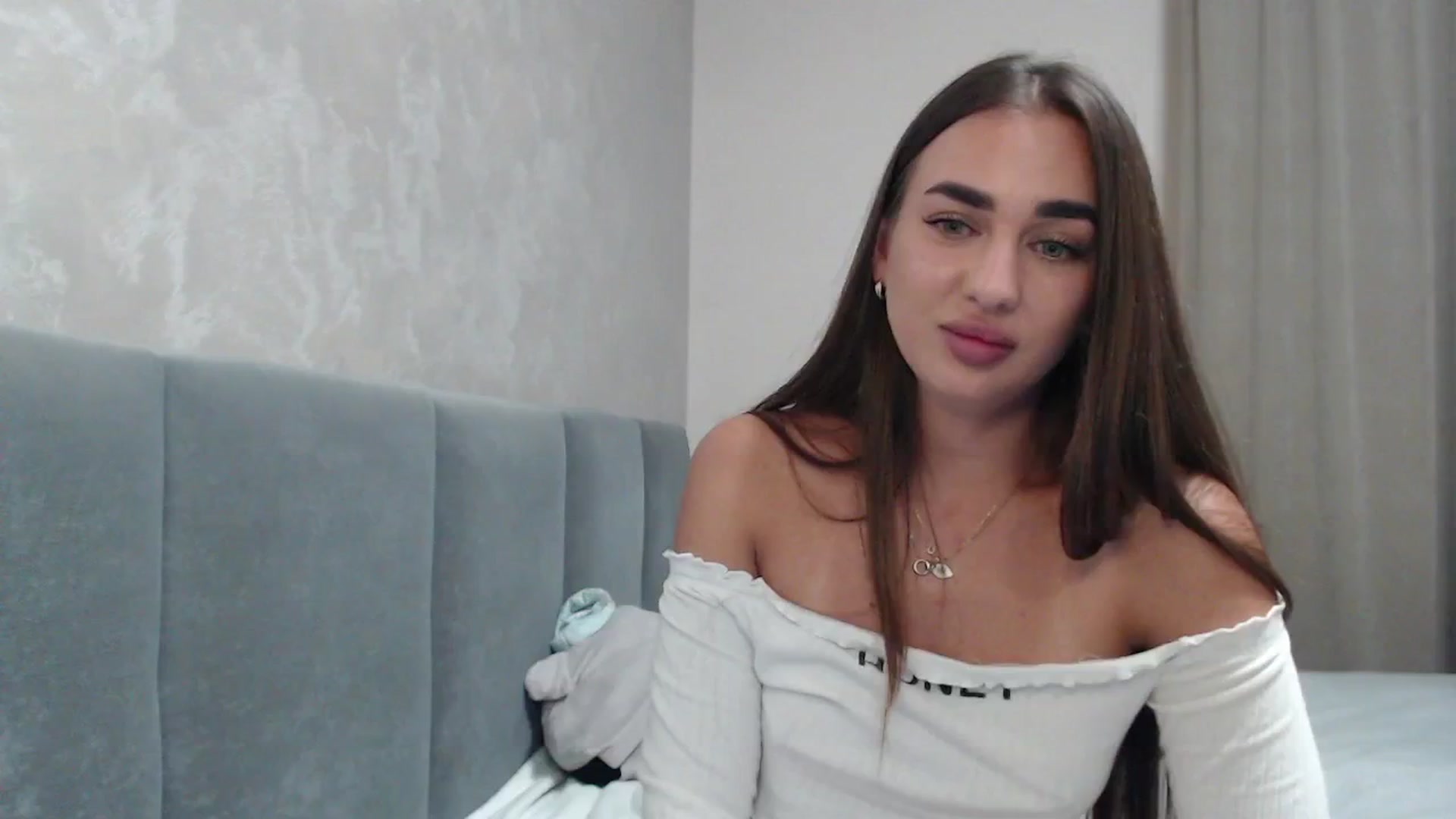 Gallery image thumbnail from NatrlBeauty's myfreecams stream on, 09/01/2024, 22:13 image 15 of 20