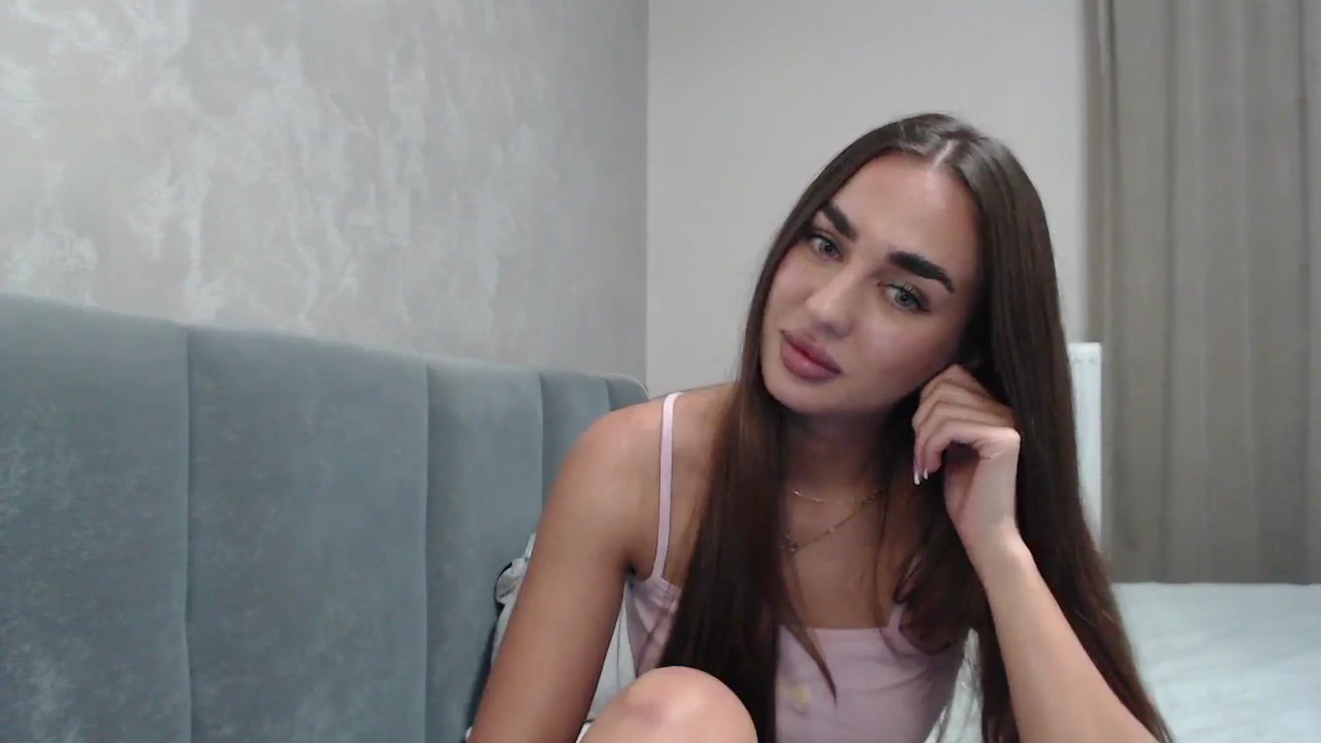 Gallery image thumbnail from NatrlBeauty's myfreecams stream on, 09/18/2024, 10:25 image 13 of 20