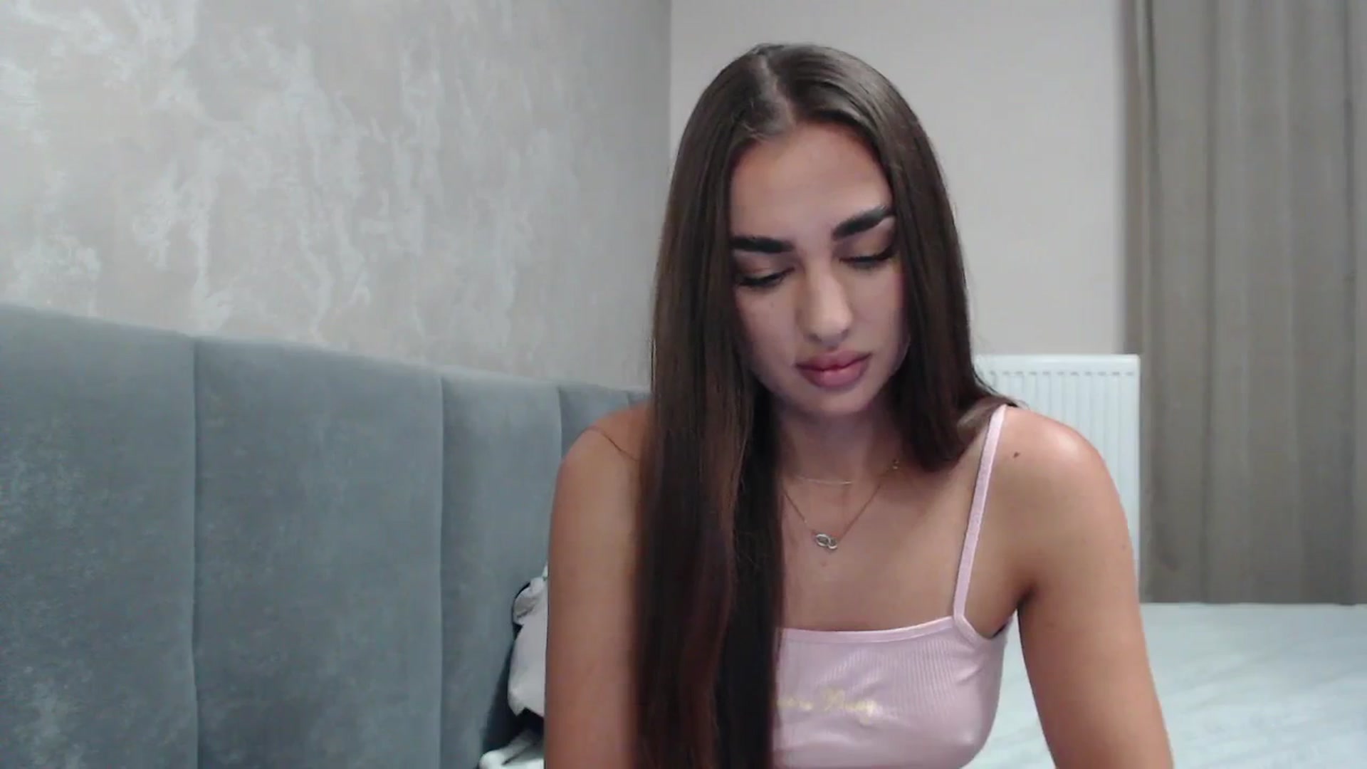Gallery image thumbnail from NatrlBeauty's myfreecams stream on, 09/18/2024, 10:25 image 19 of 20