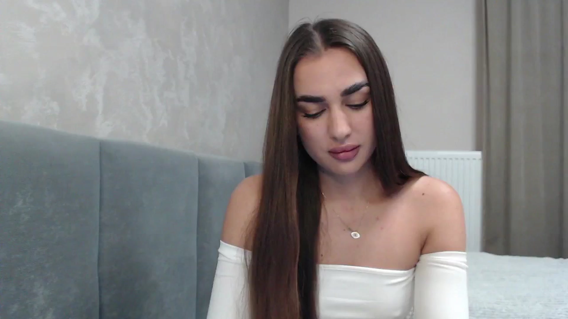 Gallery image thumbnail from NatrlBeauty's myfreecams stream on, 12/18/2024, 22:18 image 11 of 20