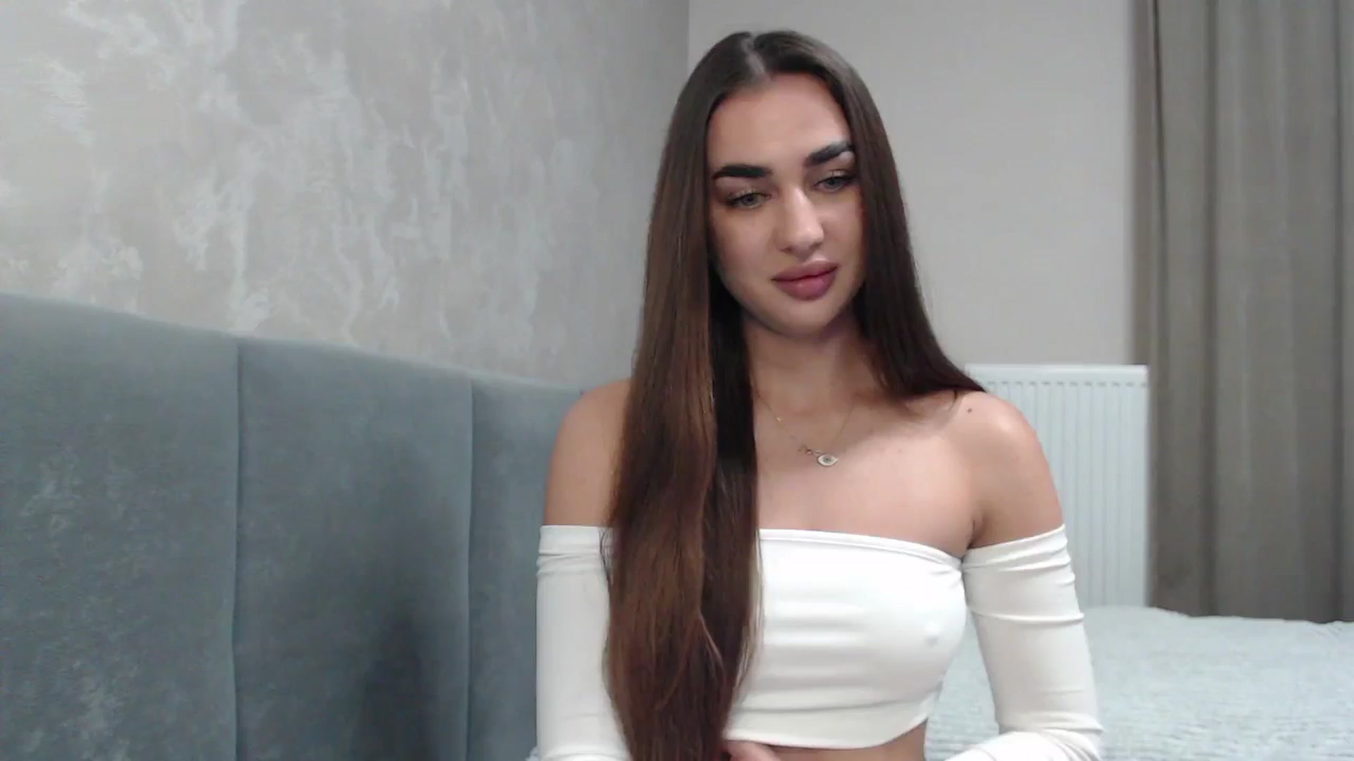 Gallery image thumbnail from NatrlBeauty's myfreecams stream on, 12/18/2024, 23:48 image 17 of 20