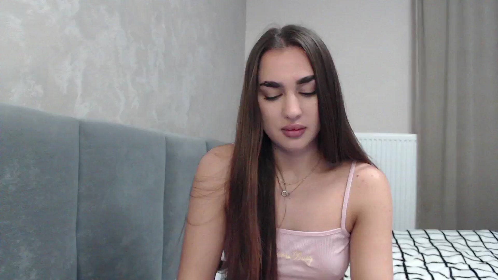 Gallery image thumbnail from NatrlBeauty's myfreecams stream on, 02/14/2025, 10:43 image 7 of 20