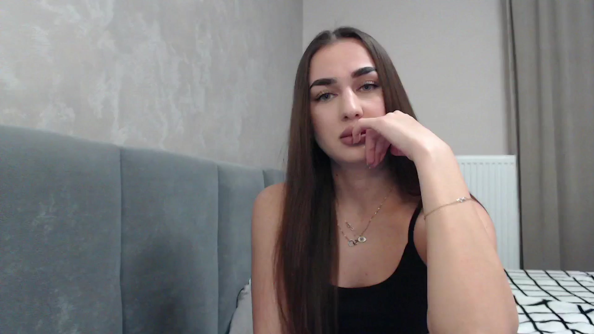 Gallery image thumbnail from NatrlBeauty's myfreecams stream on, 02/18/2025, 15:11 image 2 of 20